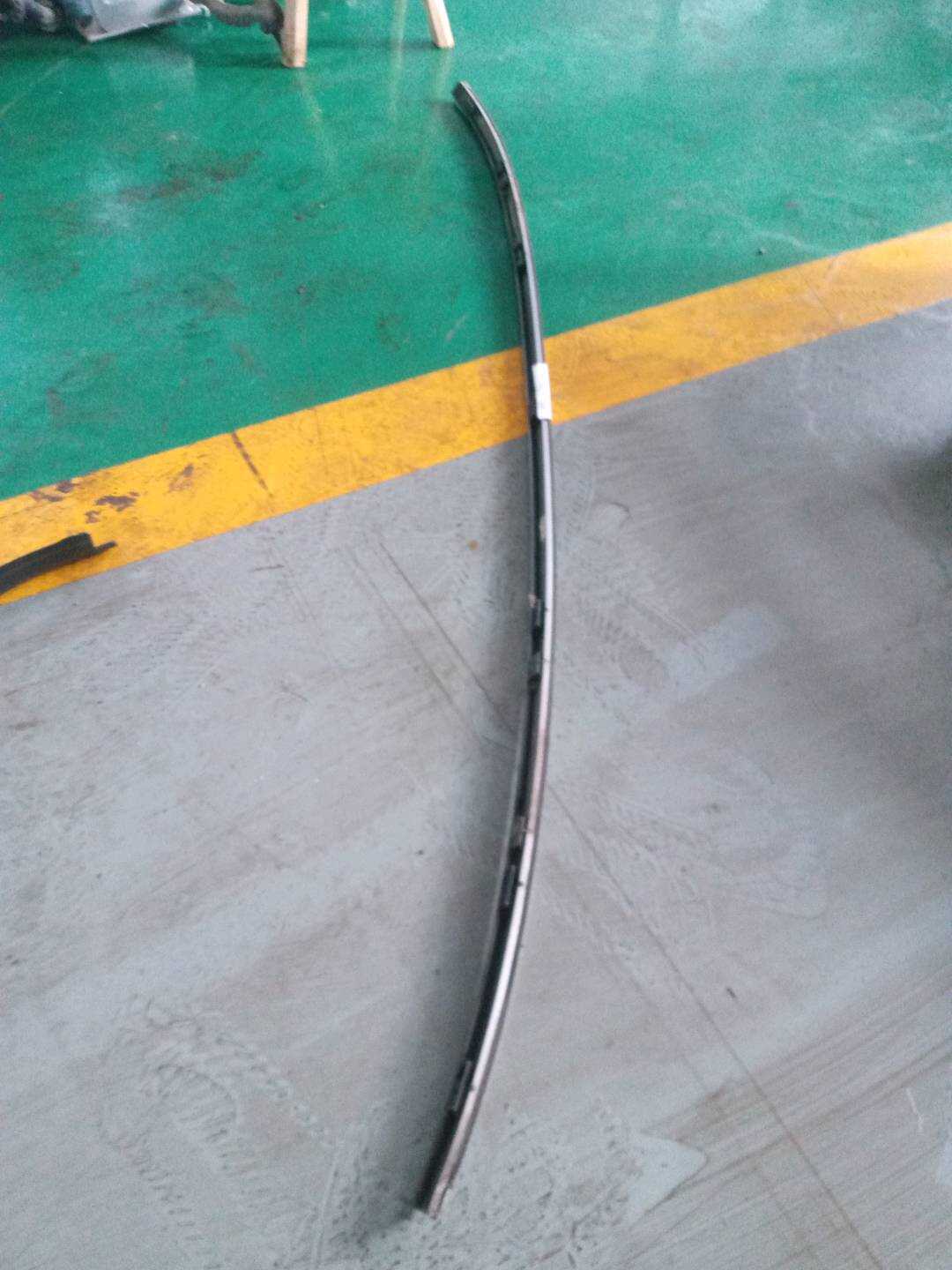 51137124253 Roof Trim Strip, Left