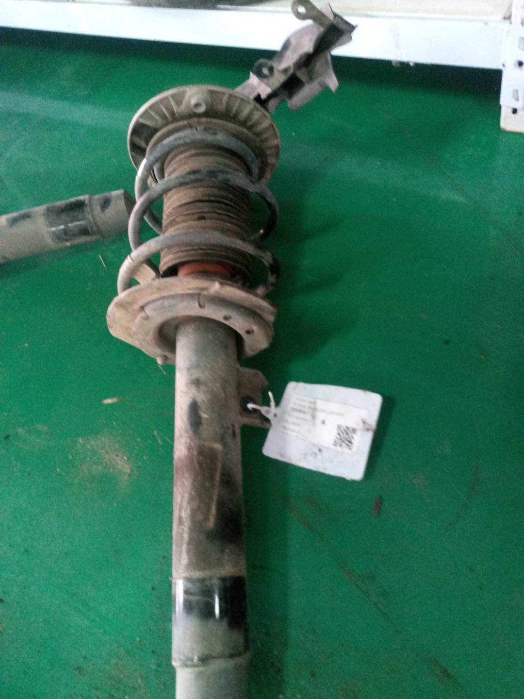 31316874367 前减震器总成