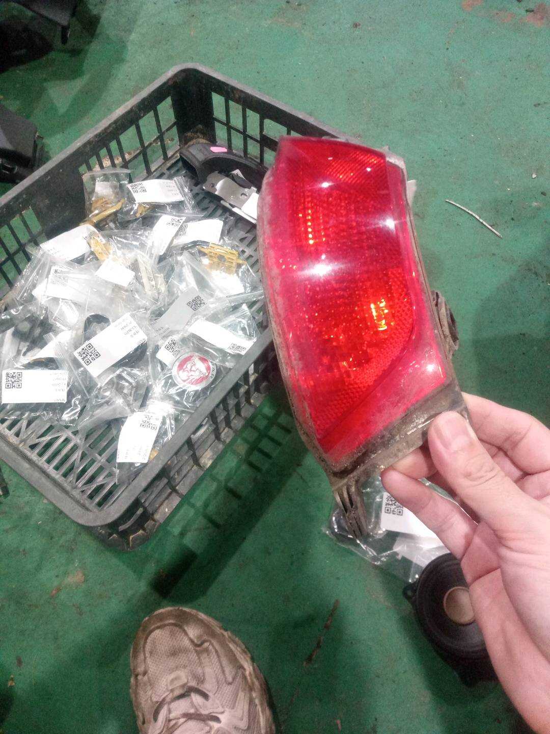 T4A17151 Rear Fog Light, Left