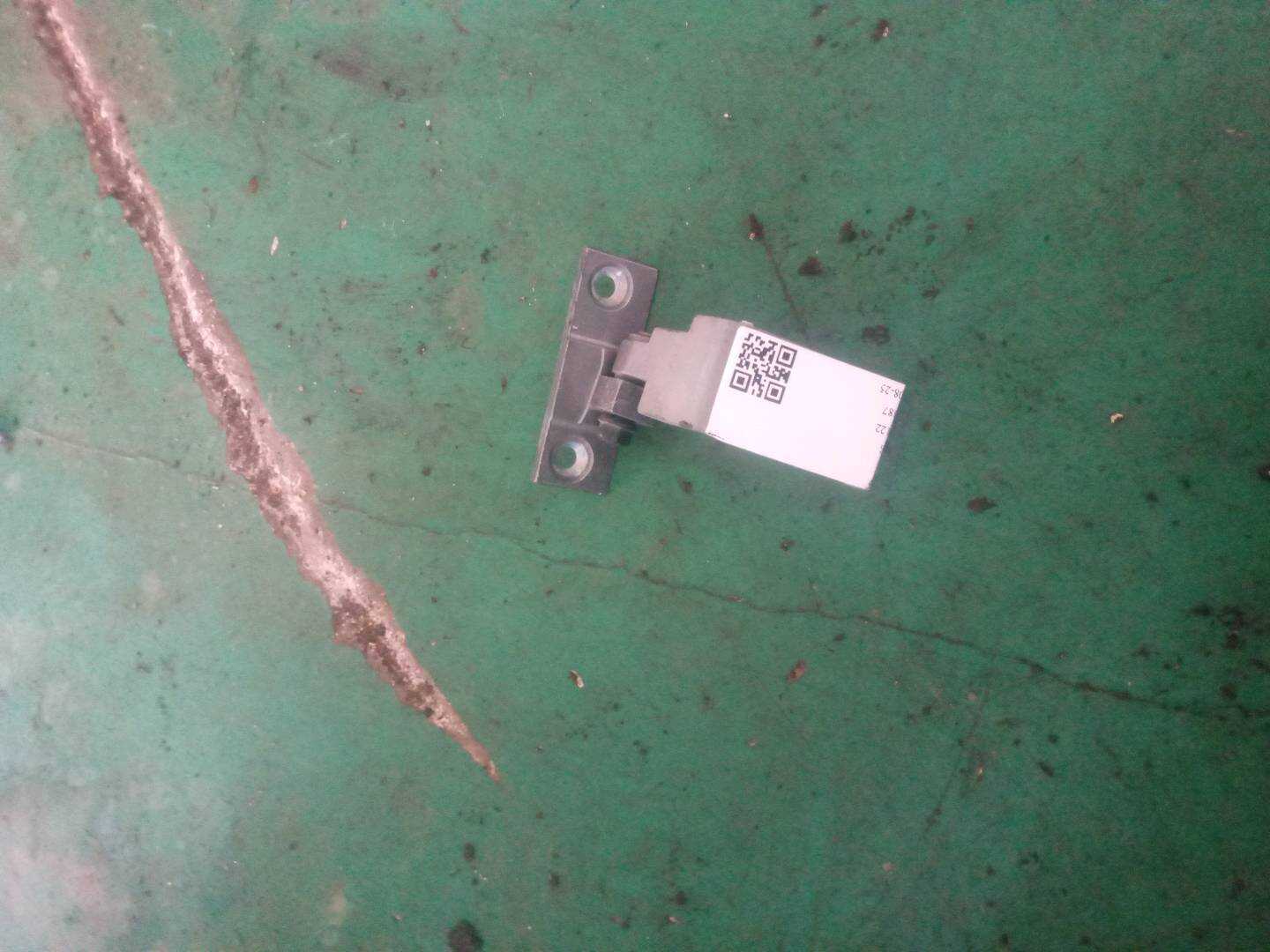 41527201302 后门铰链半个(右下)