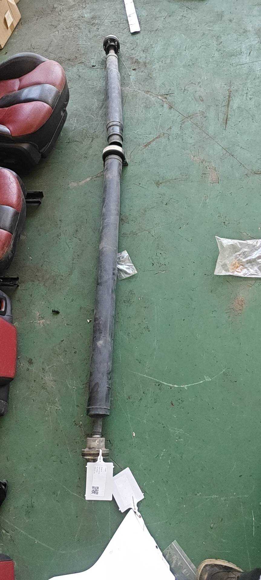 LR031394 Drive Shaft Assembly