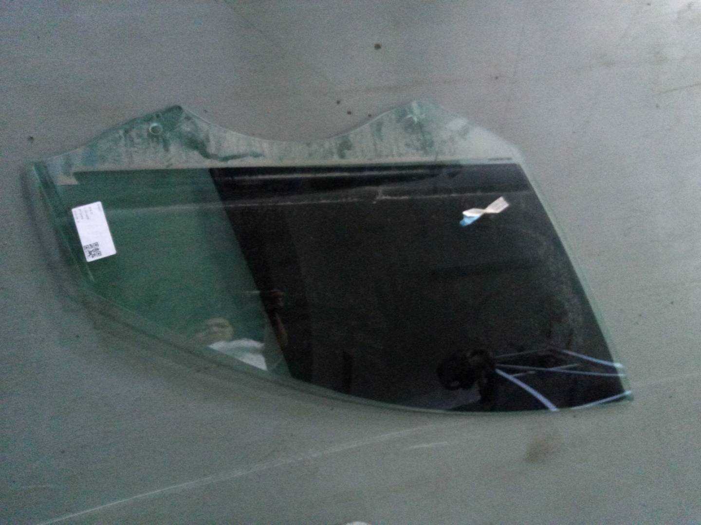 51337412950 前门玻璃(右)