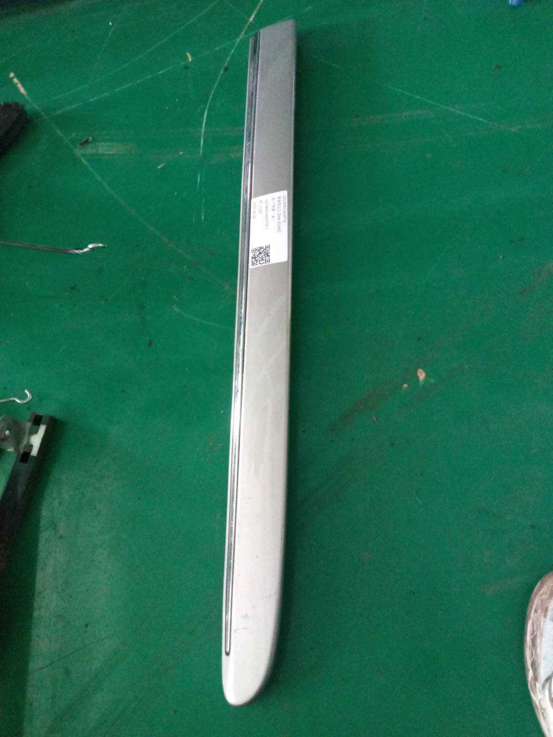 A21169014629723 后门饰条（右）