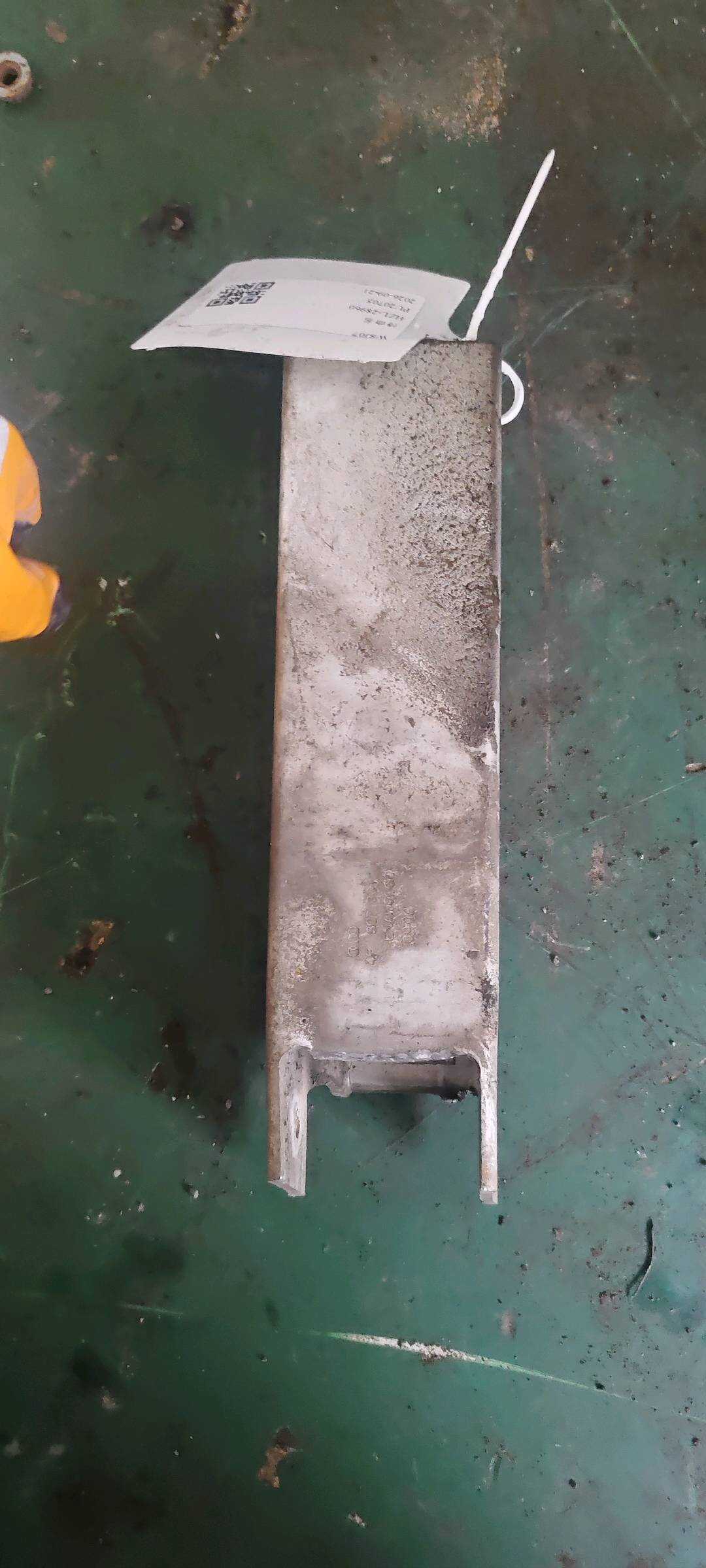 4F5807331 Rear Bumper Frame Bracket, Left