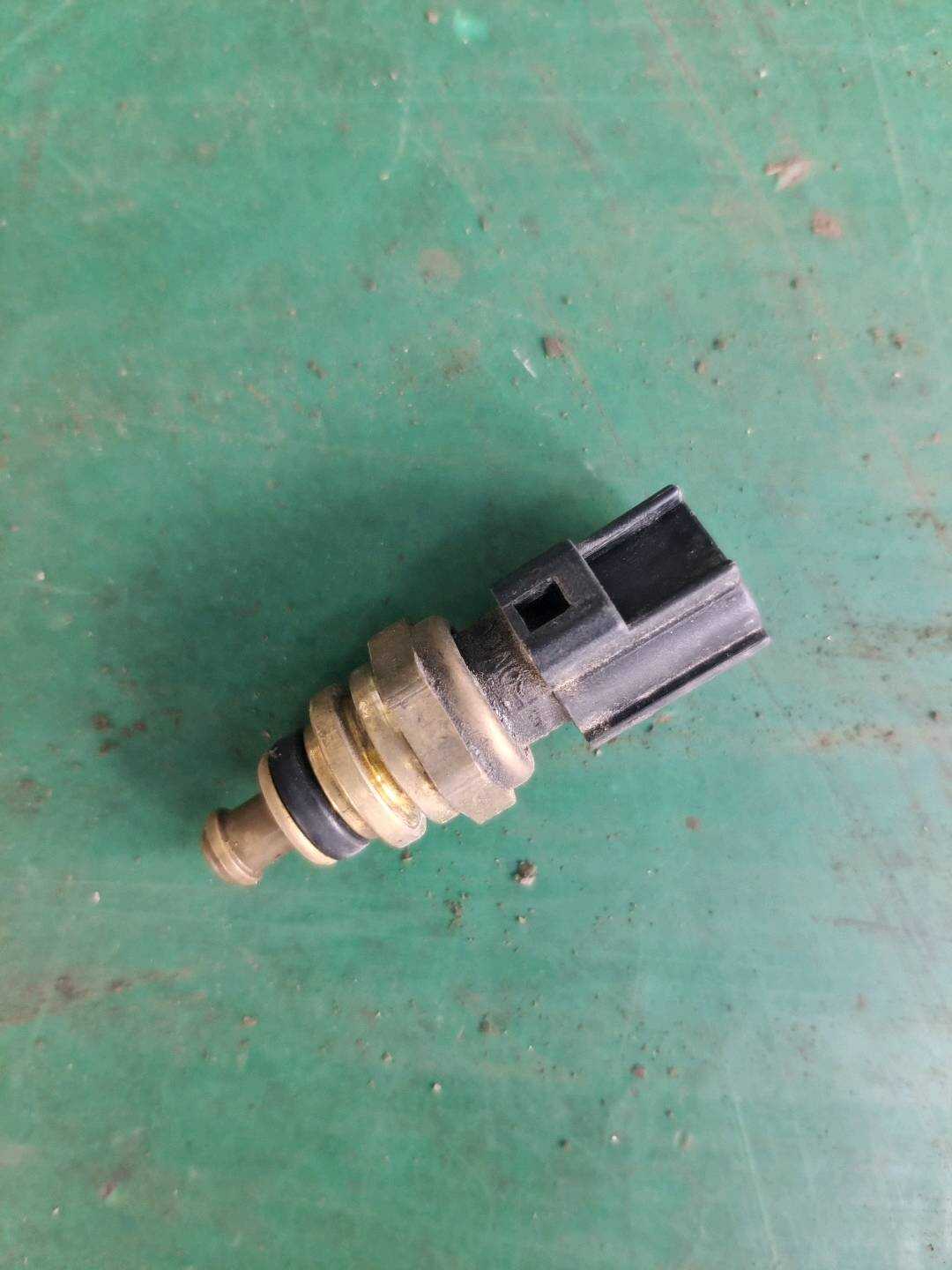 AJ88655 发动机温度传感器