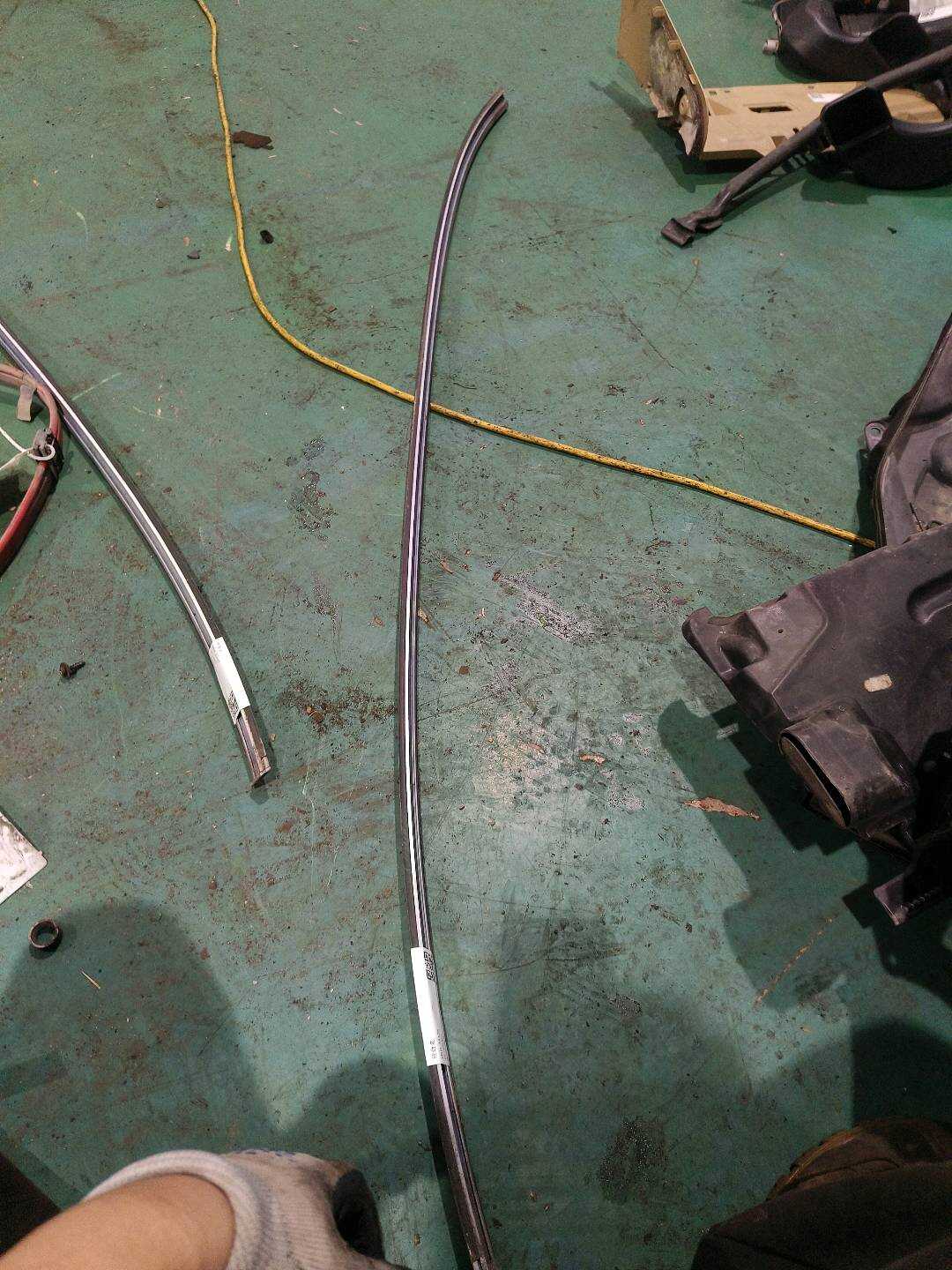 51137184449 Roof Trim Strip, Left