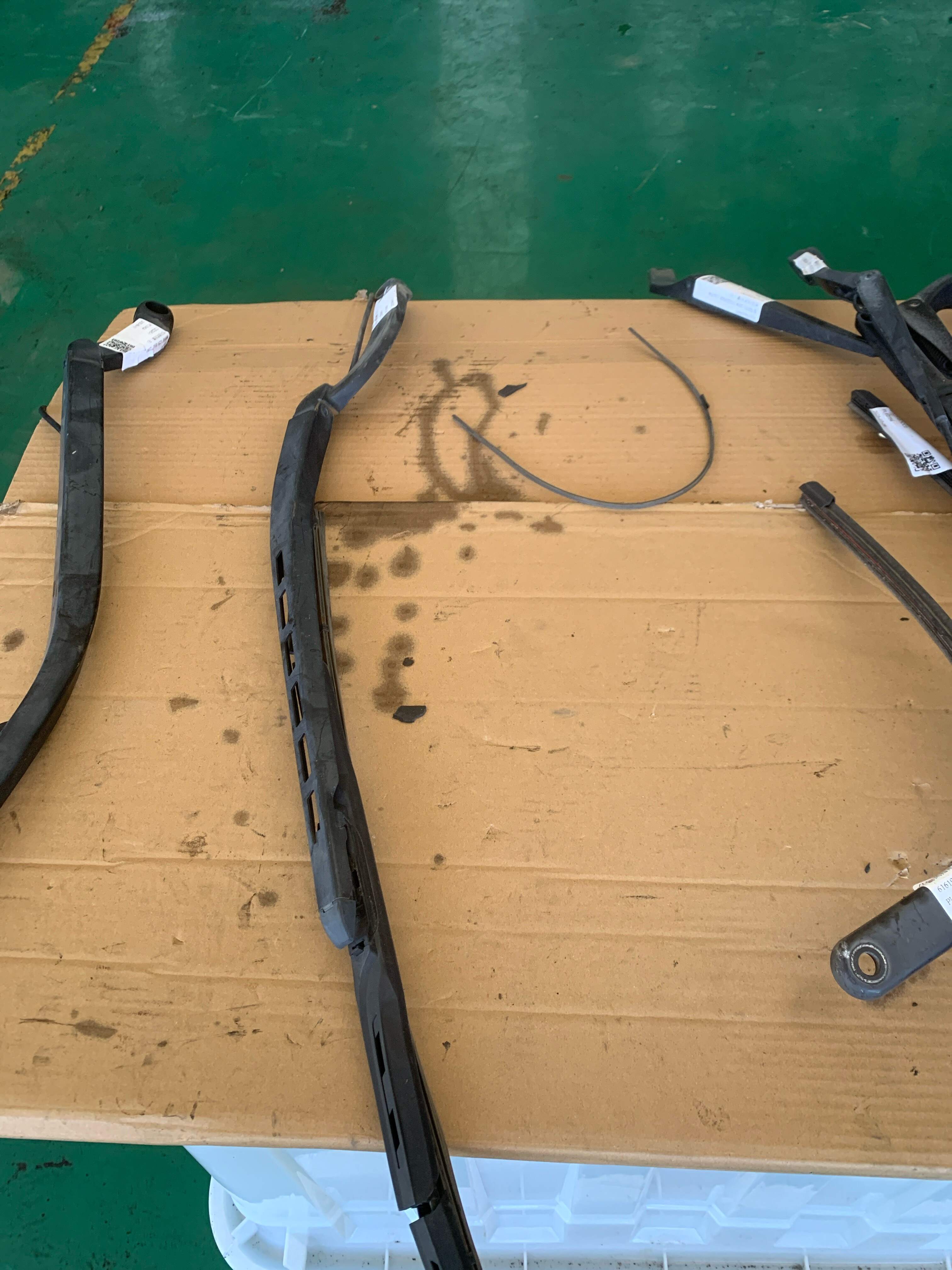 C2Z2264 Front Windshield Wiper Arm, Left