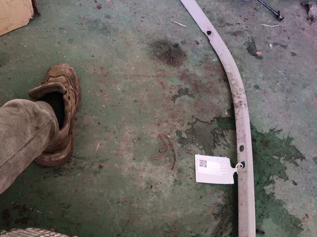 A2207350371 后门窗框(左)