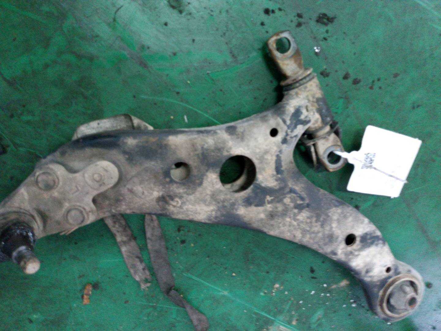 4806906140 前下摆臂(左)