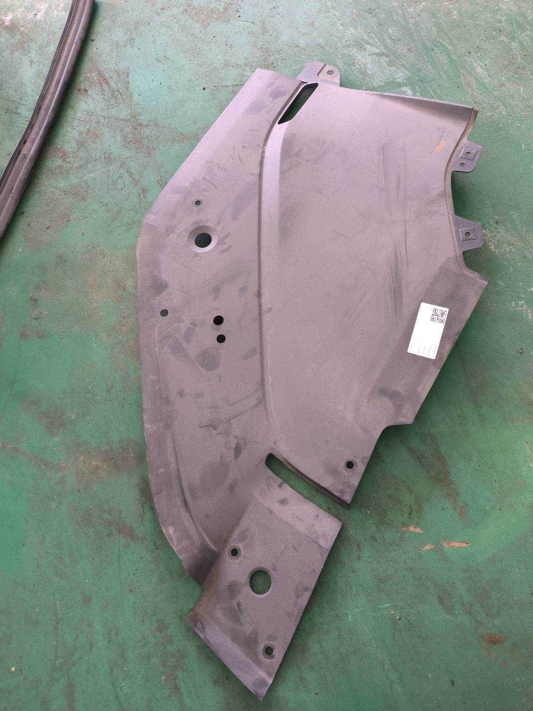 P0073341AD Front Compartment Cover Panel Assembly - Right