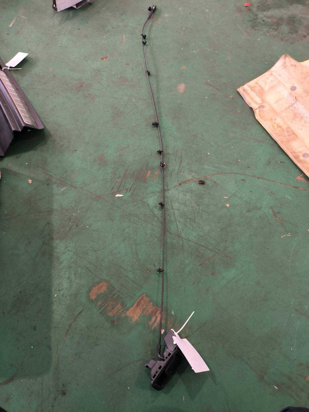P0074748AE 后排座椅左侧靠背解锁机构总成