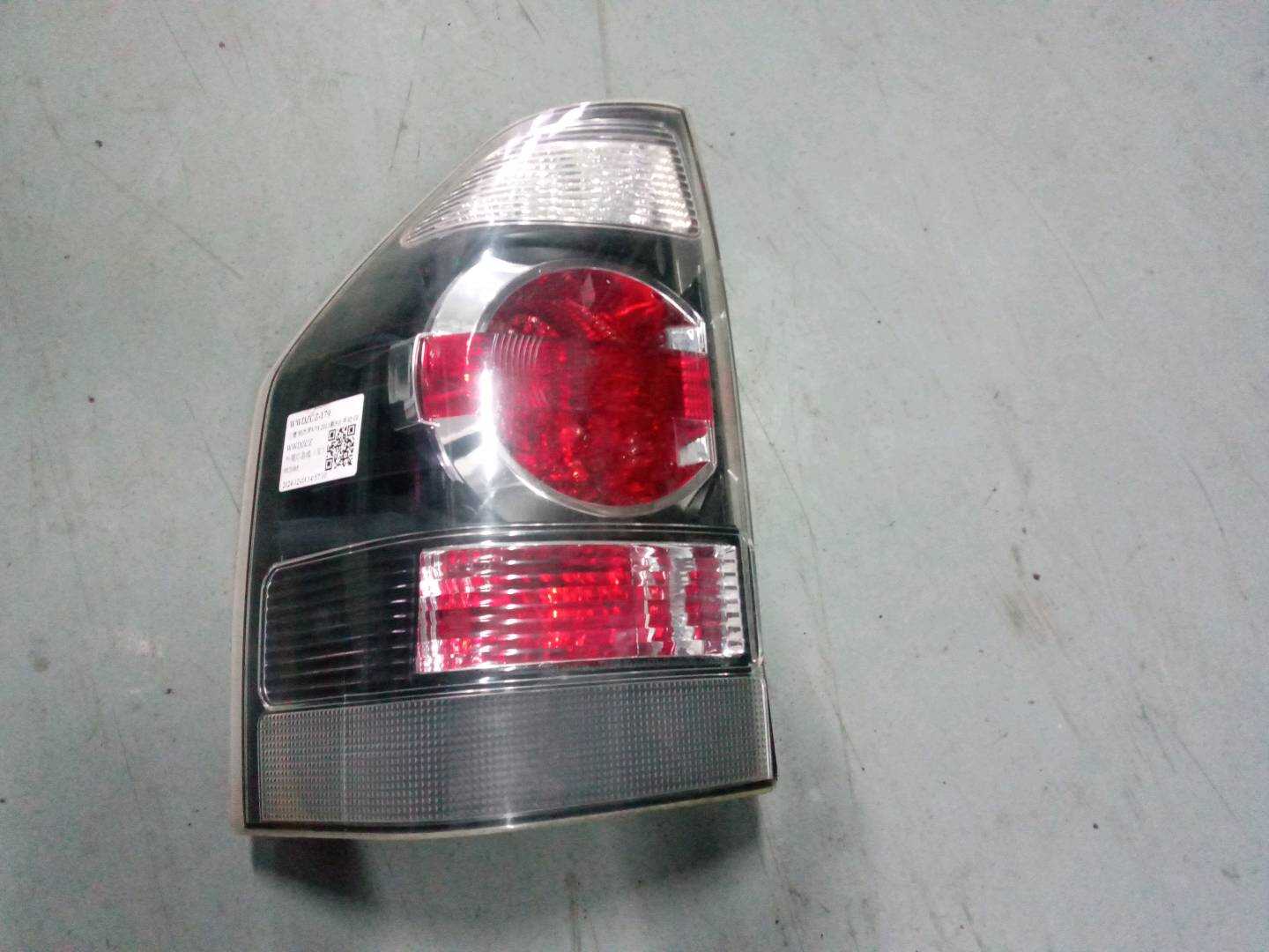 MR563841 尾灯总成(左)