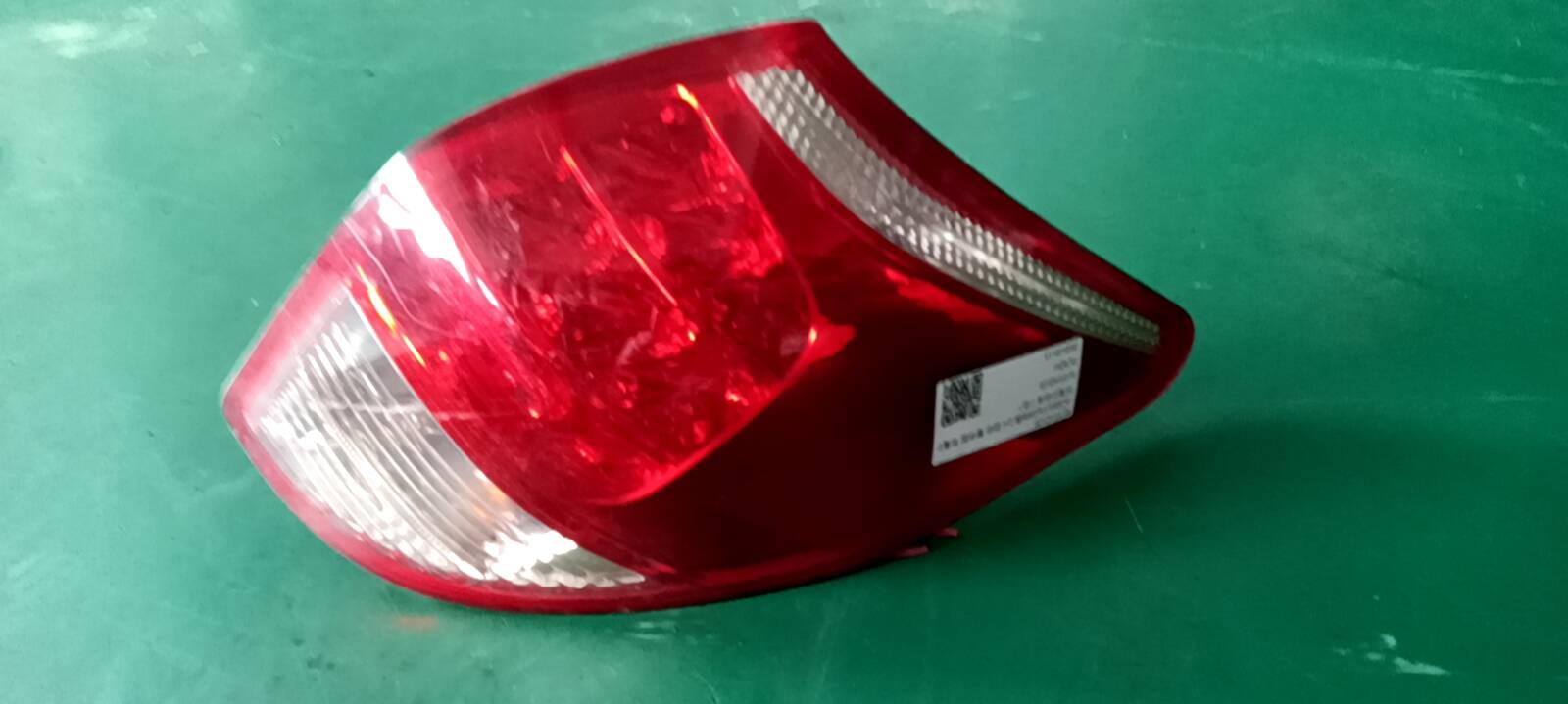 8155142120 Outer Tail Light Assembly, Right