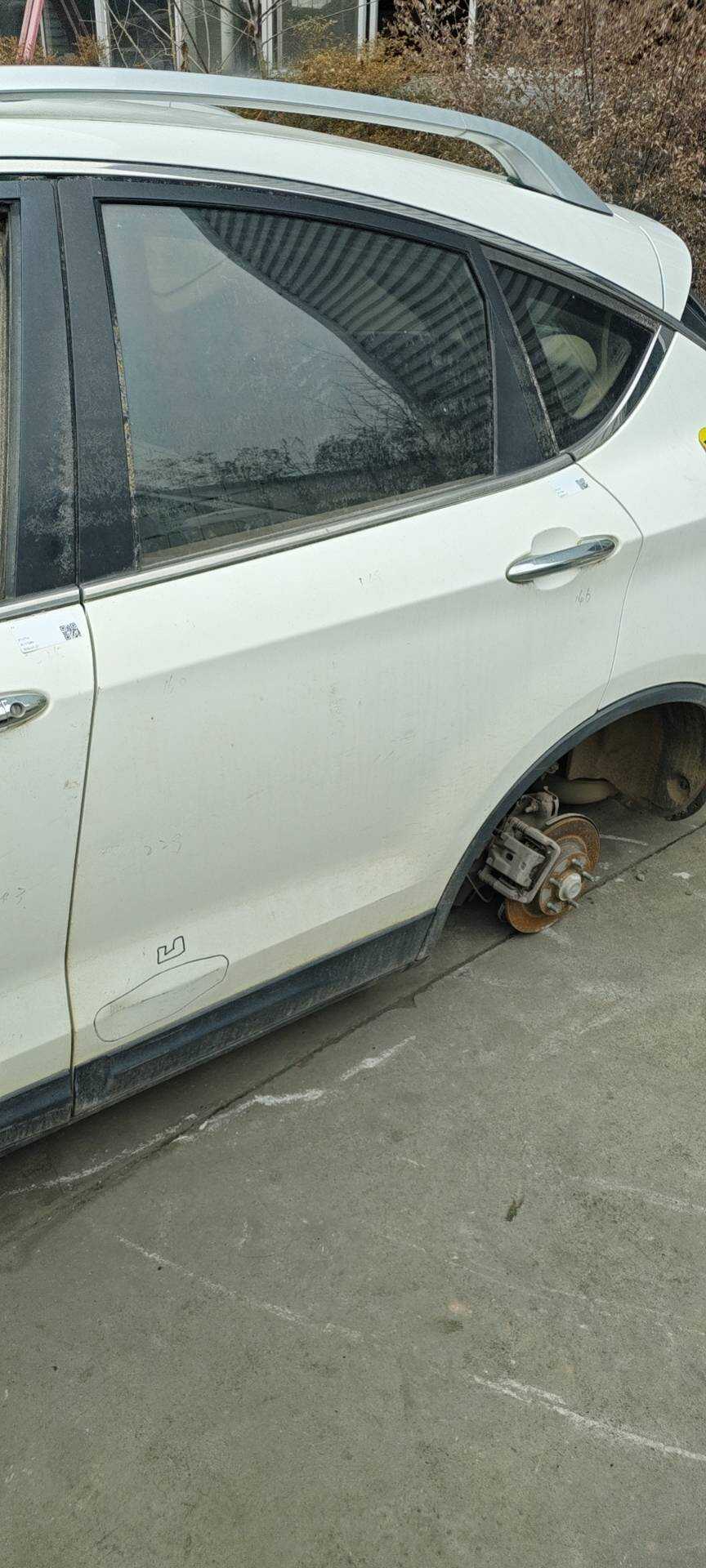 5CA073020M3 后门壳(左)
