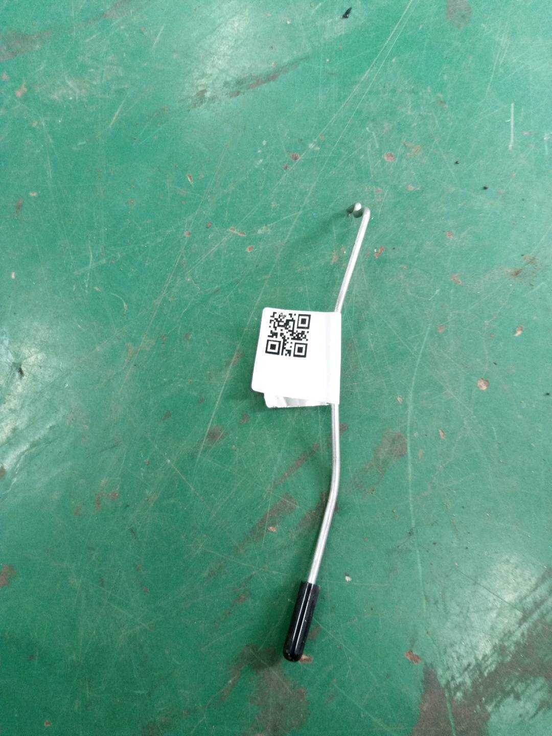 51217268702 前门锁止杆(右)
