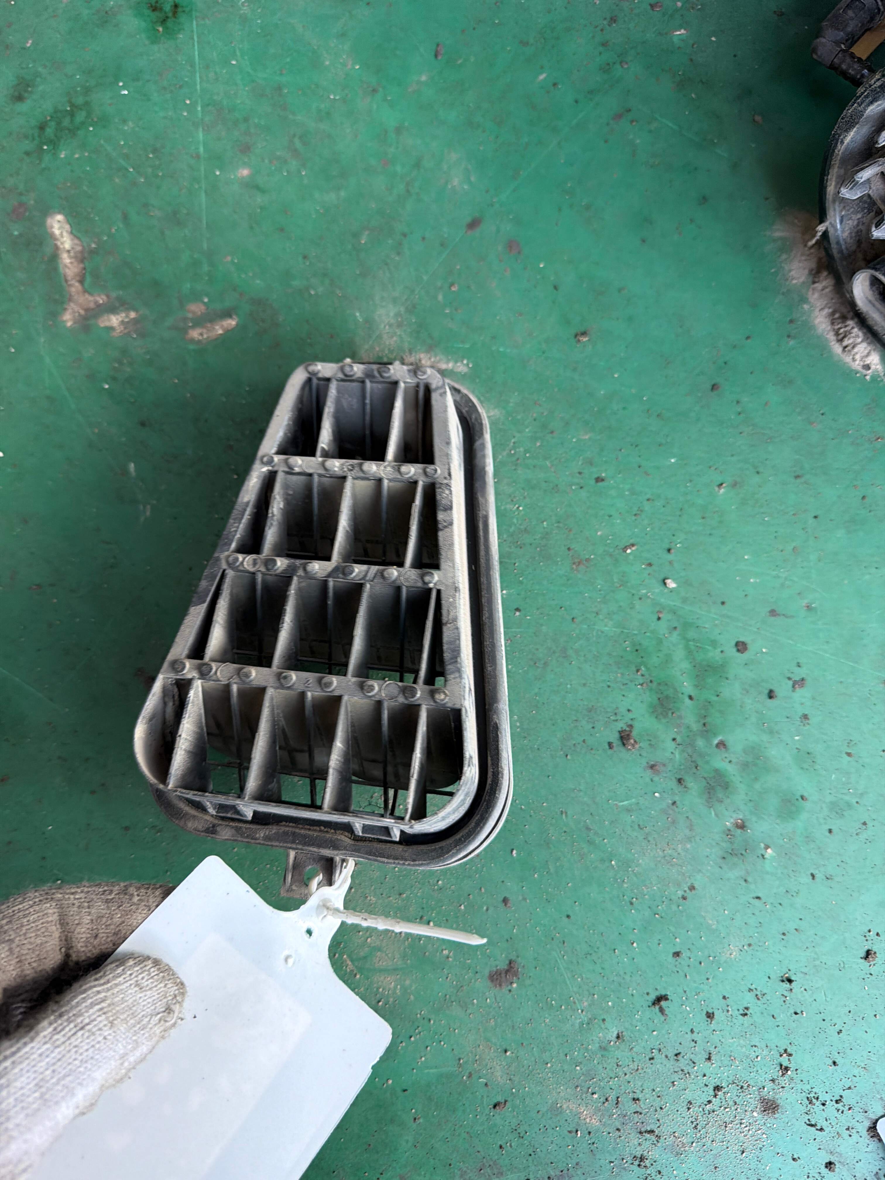 8E0819181 Rear Bumper Vent, Right