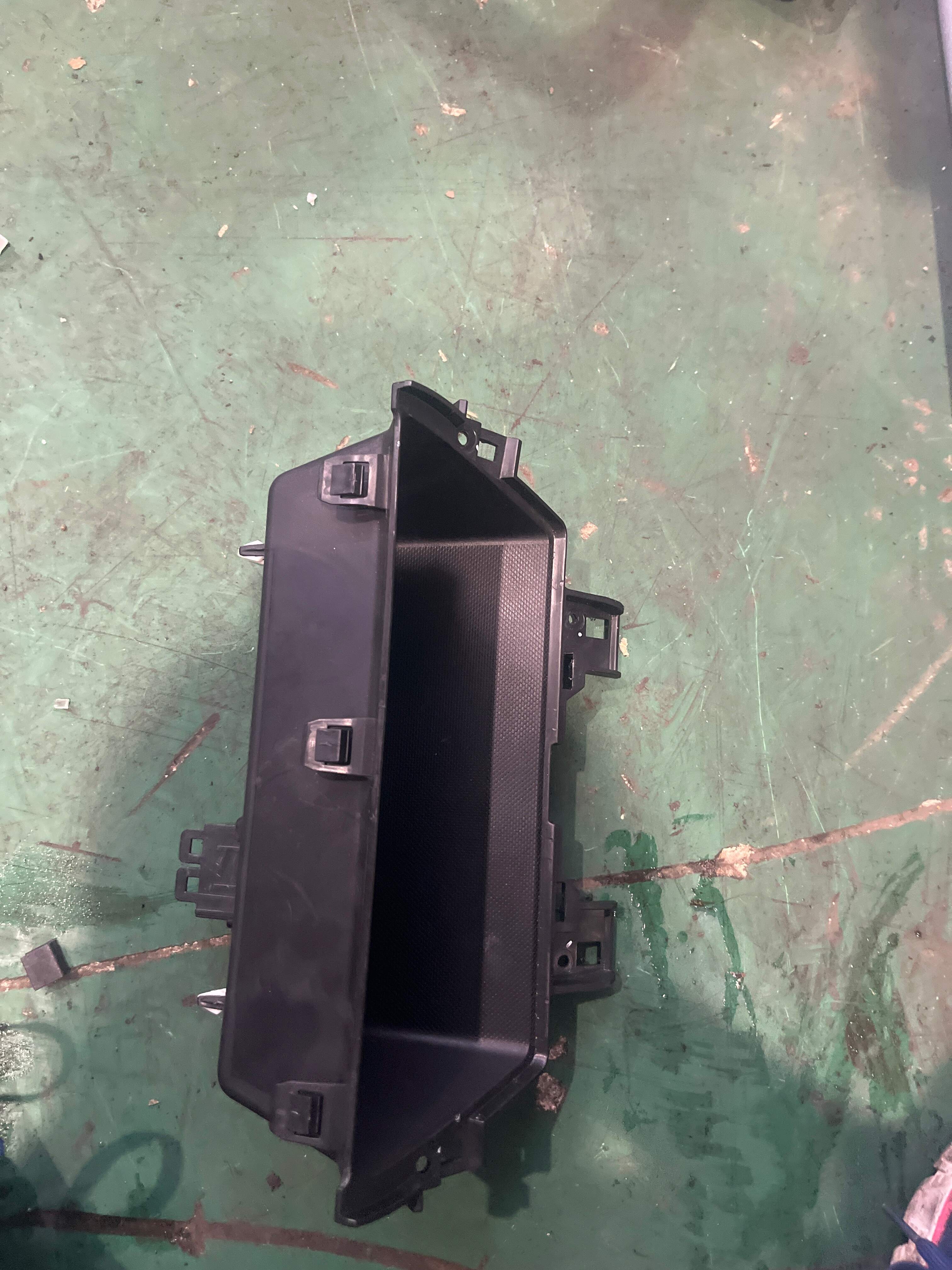 5306402XKZ0YA 仪表板保险丝盒盖板