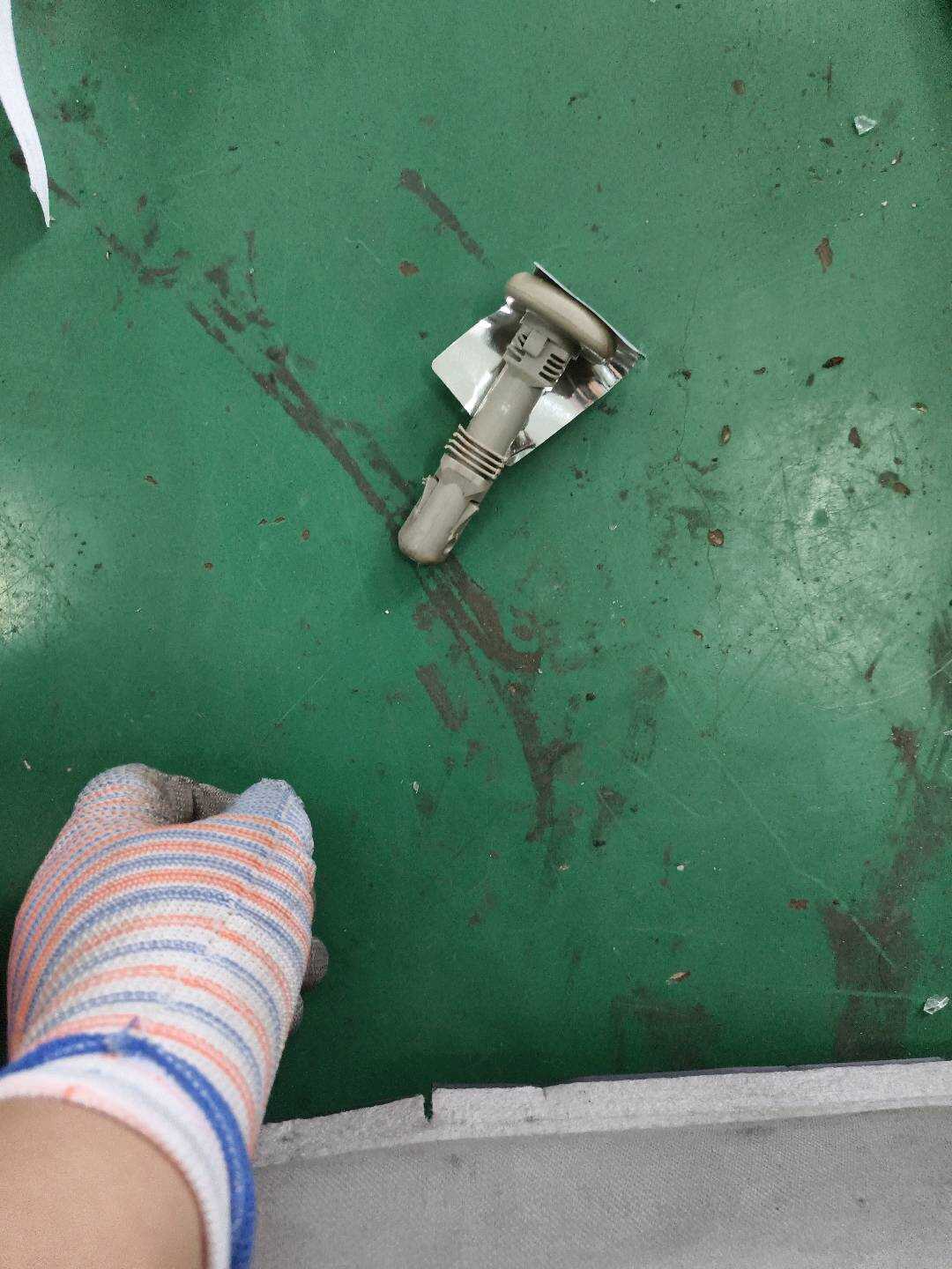 7195647010E0 后排座椅头枕导套(无锁止)