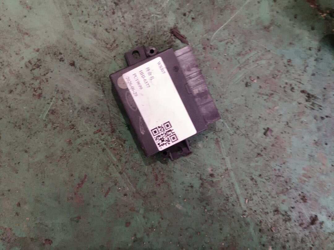 T4N4364 倒车雷达控制电脑