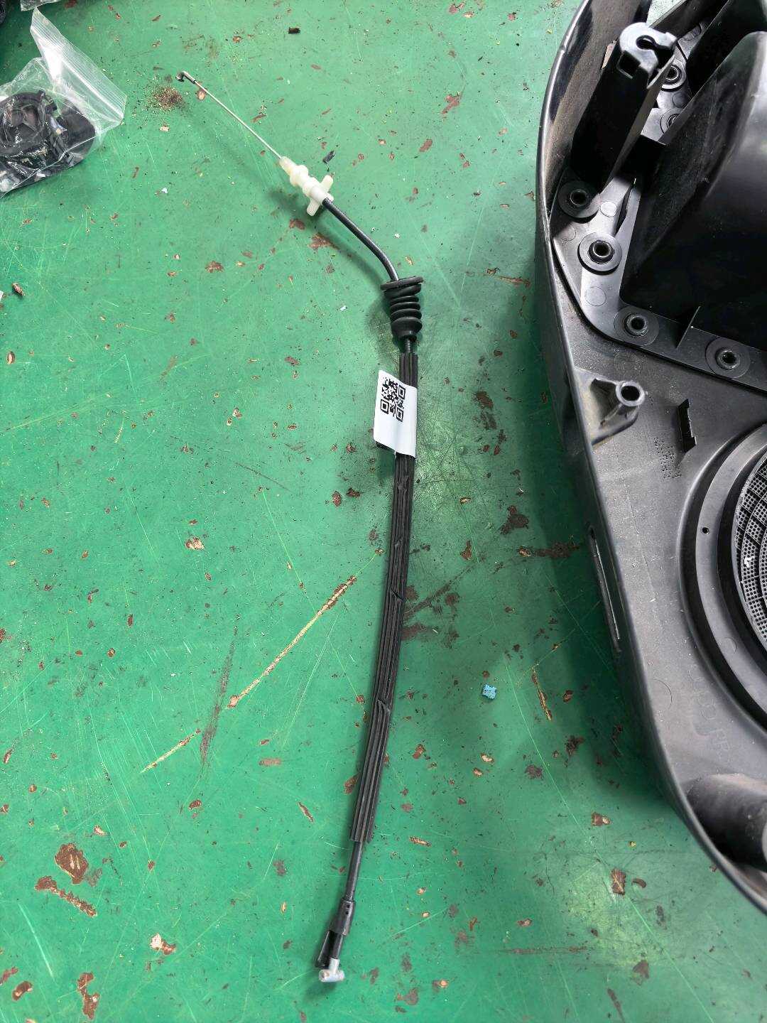 3TD837085 前门内拉手拉线(左)