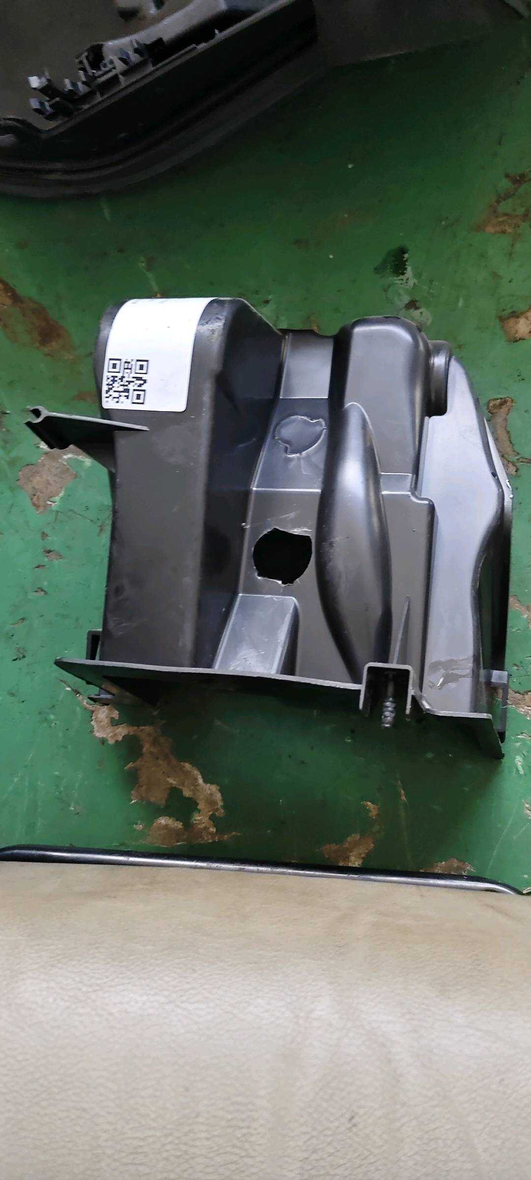 A2116843418 后侧踏板总成护盖