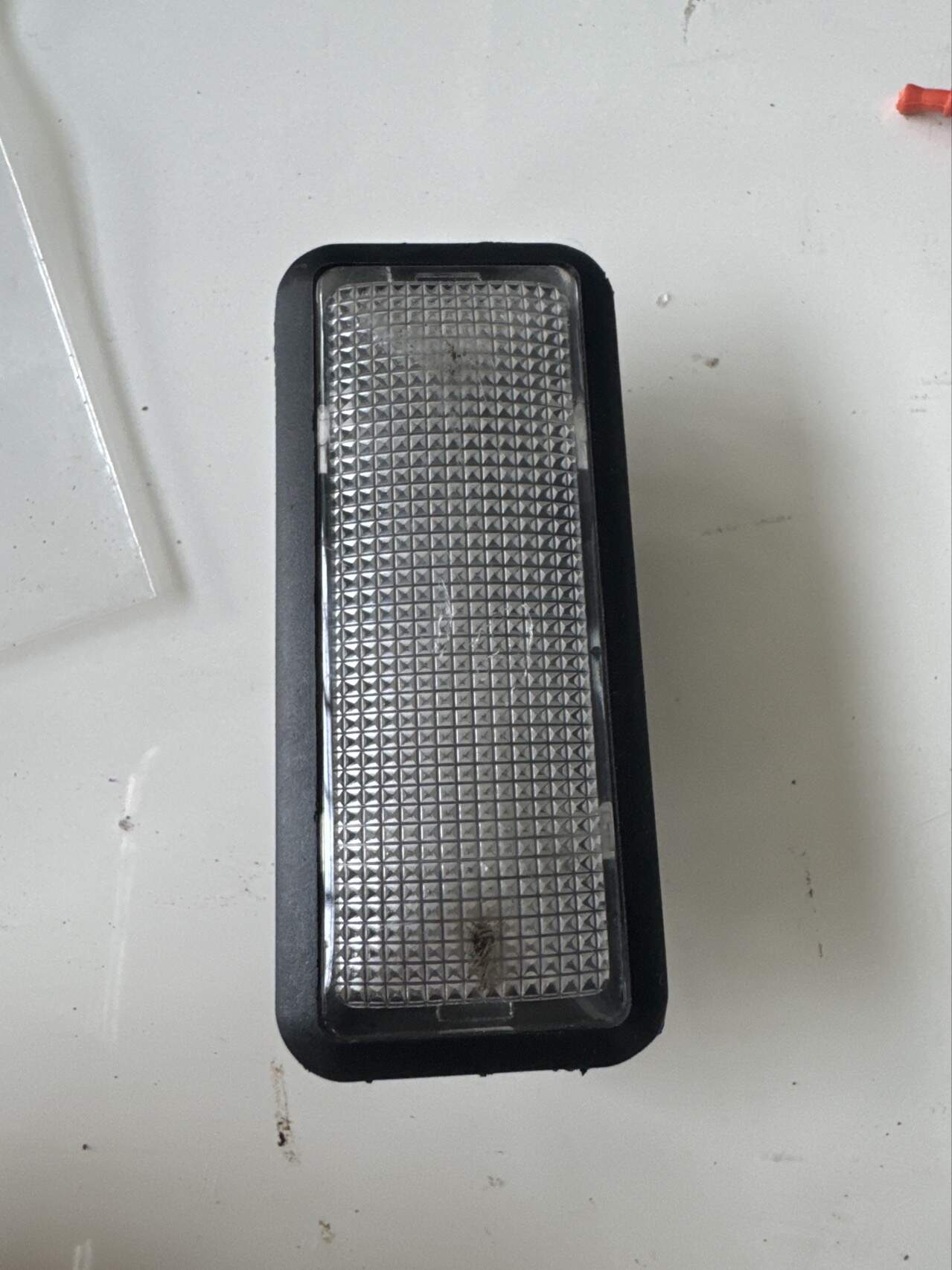 7066000600 Trunk Light Assembly