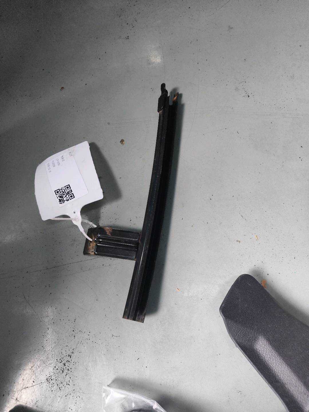 80214EW800 Front Door Window Guide Rail, Front Right