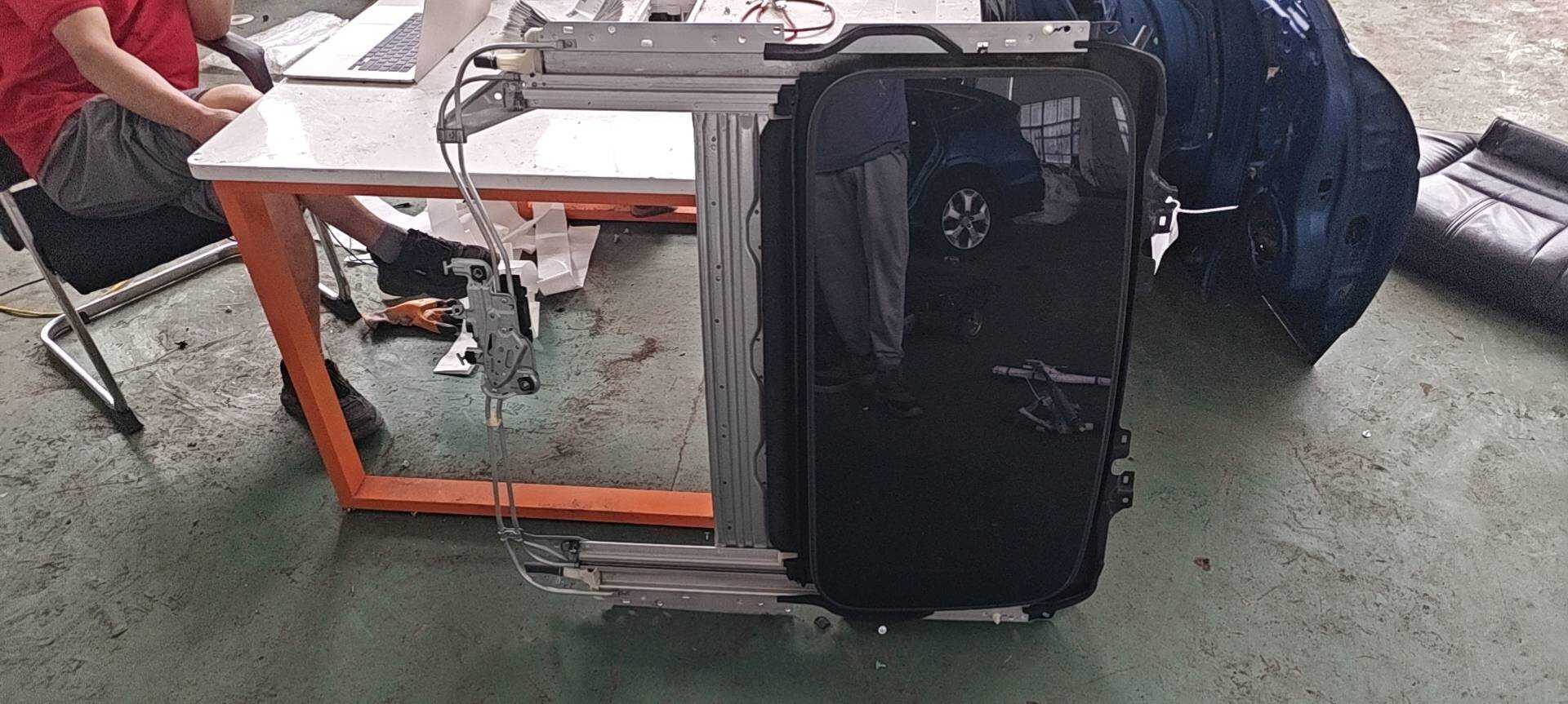 70200TW0H01 天窗总成