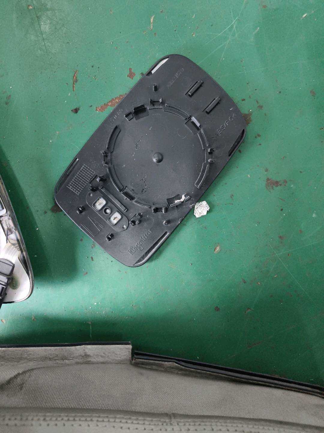 51168247131 Side Mirror Glass, Left