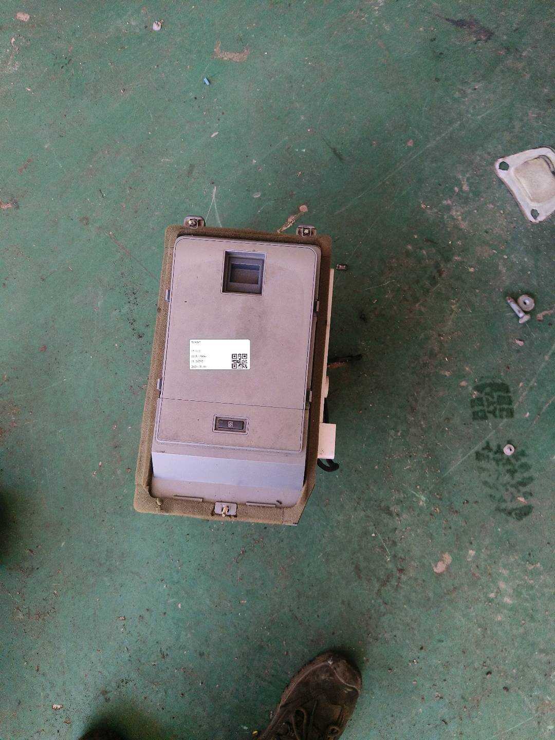 64116942649 冷却箱