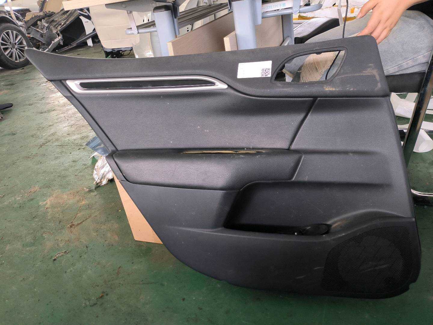 96745701ZD 后门内饰板(左)