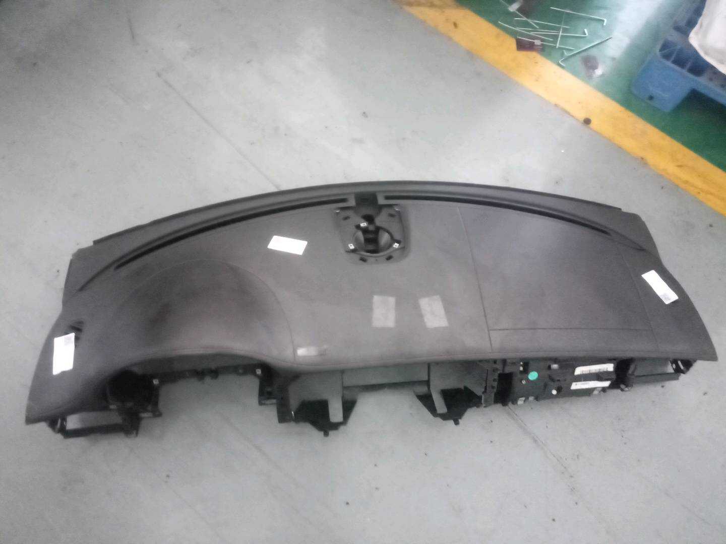 C2Z16612LEG 仪表台壳
