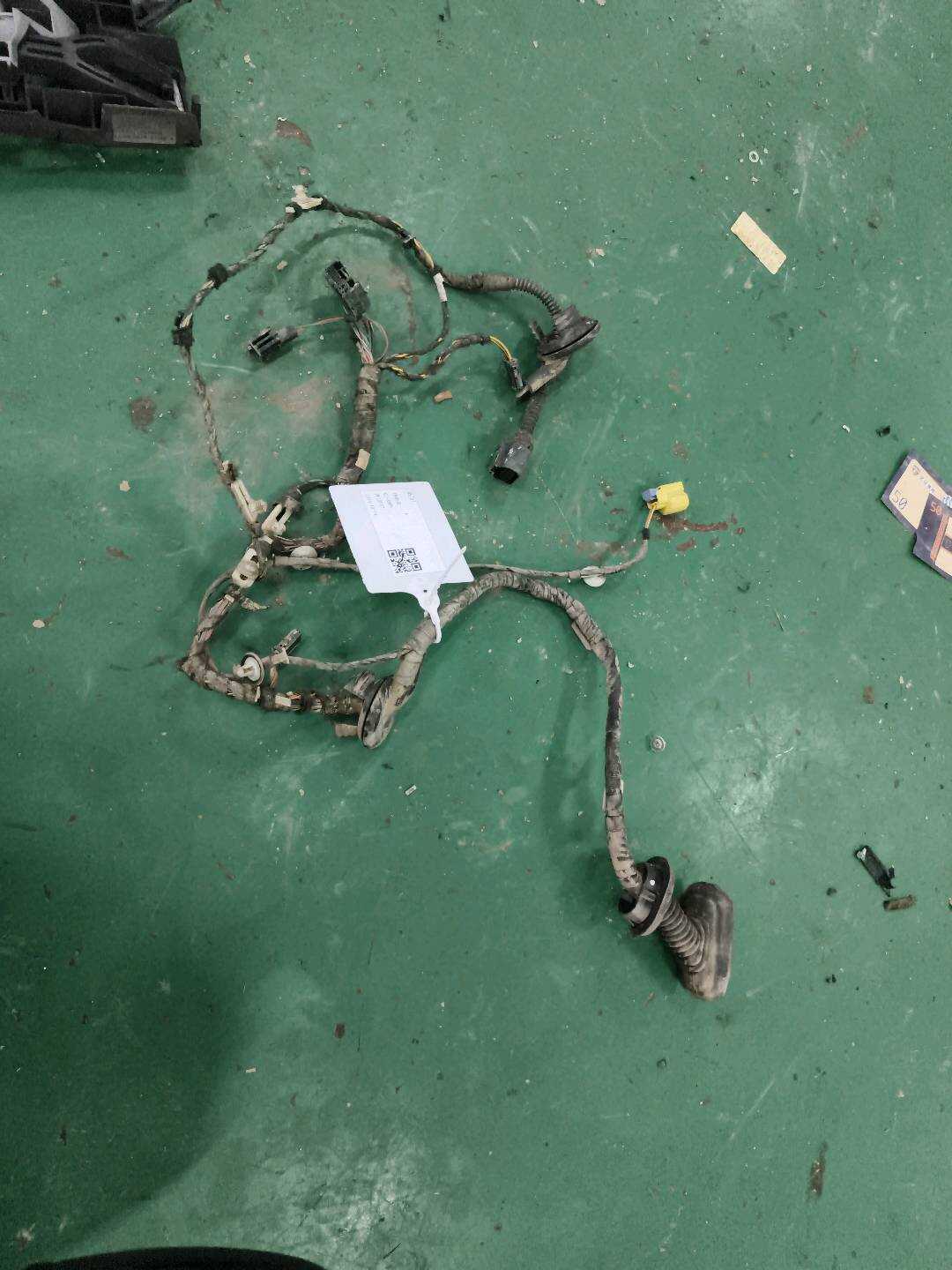L4F1971029AF Front Door Wiring Harness, Left