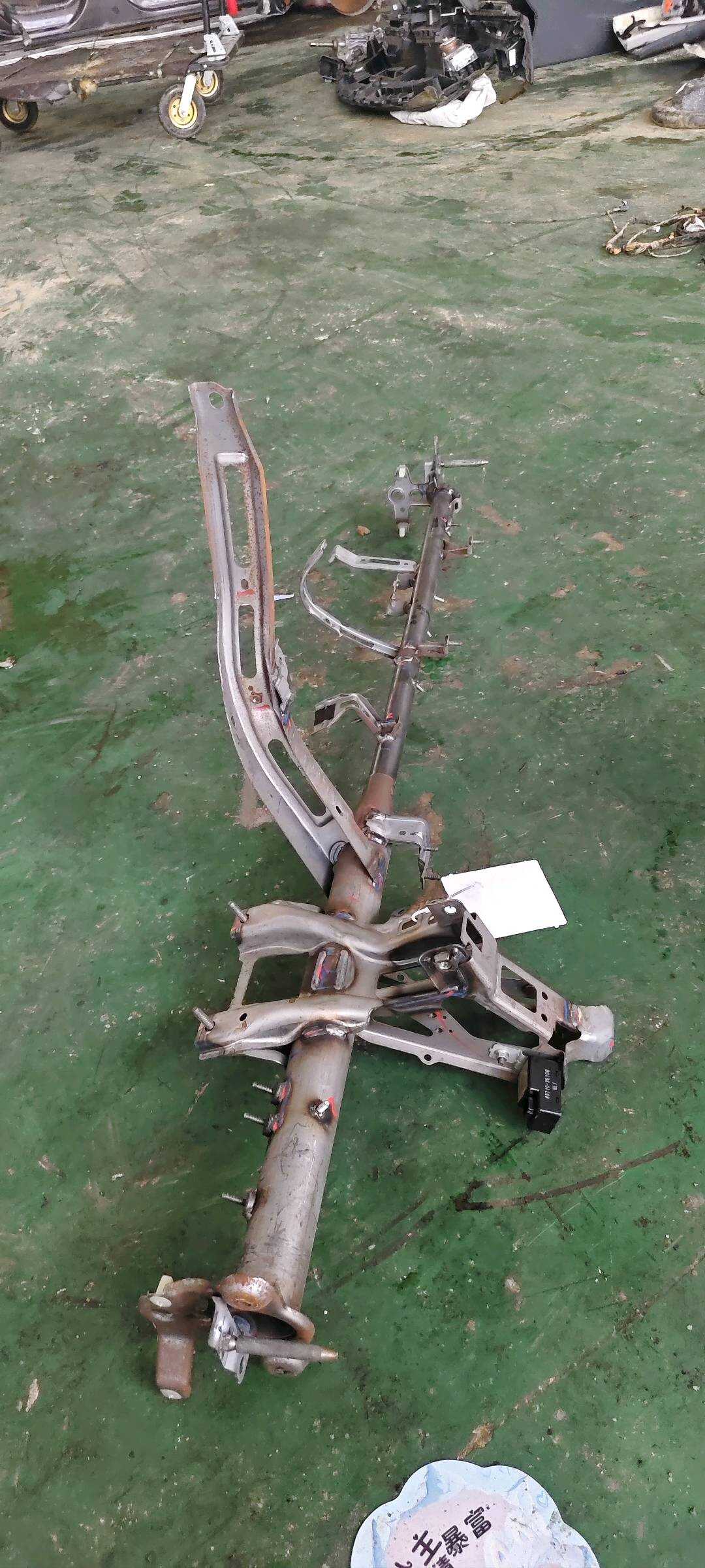 844104X000 仪表台骨架