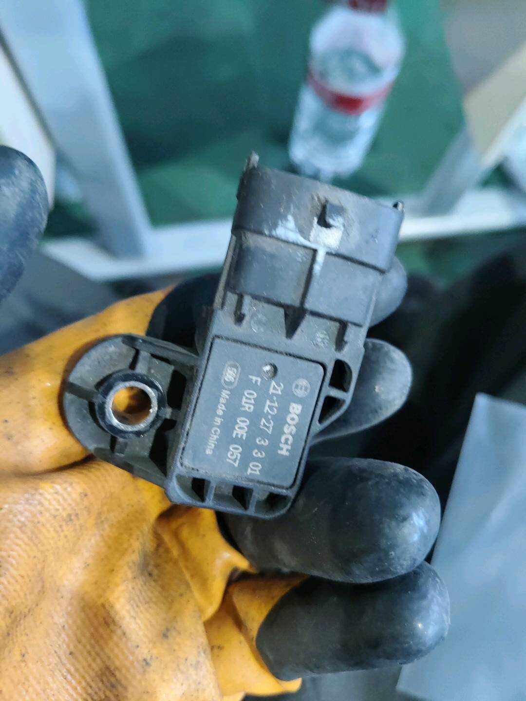B010042 Intake Air Temperature Sensor