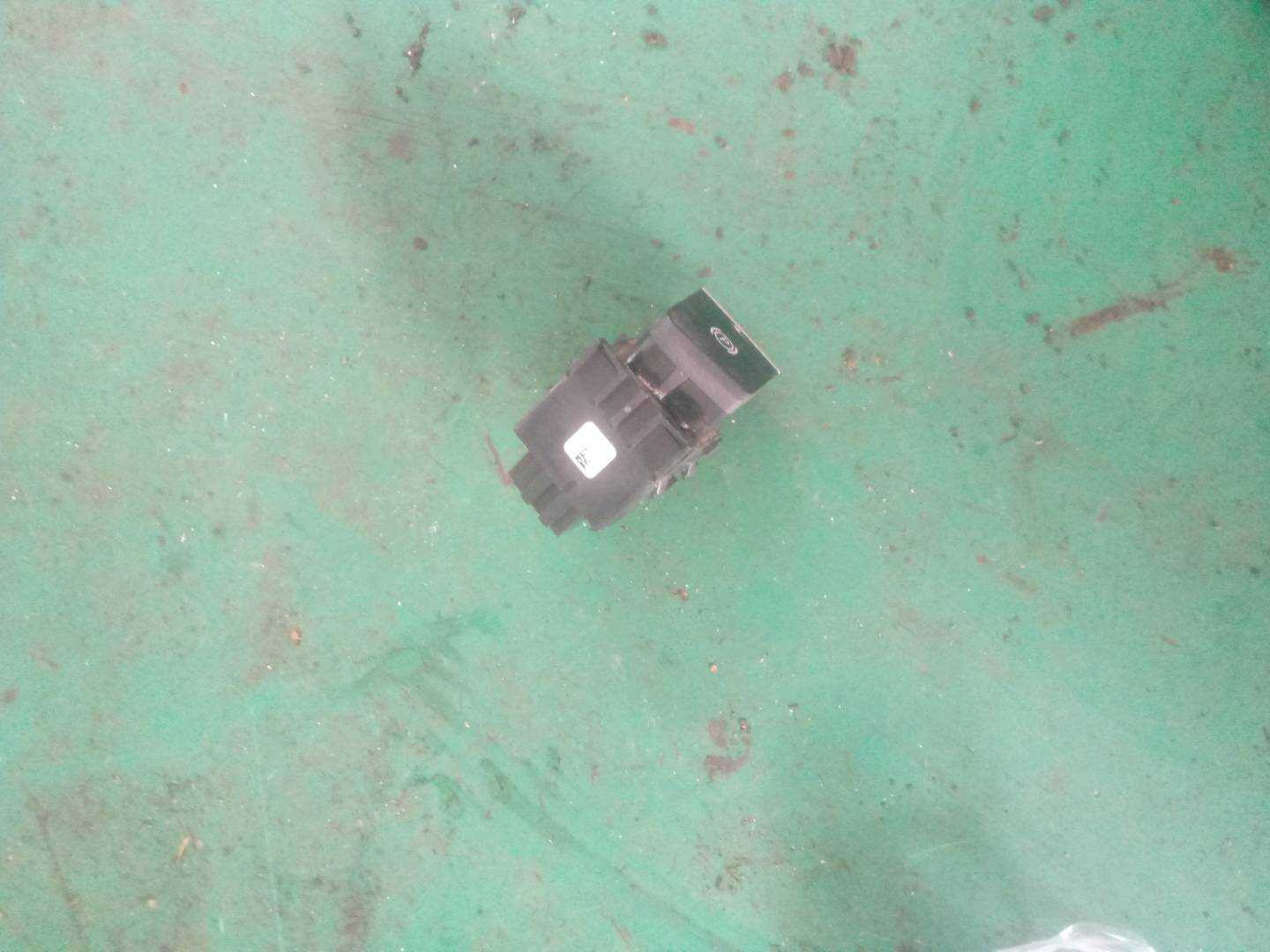 4M1927225A 电子驻车制动开关