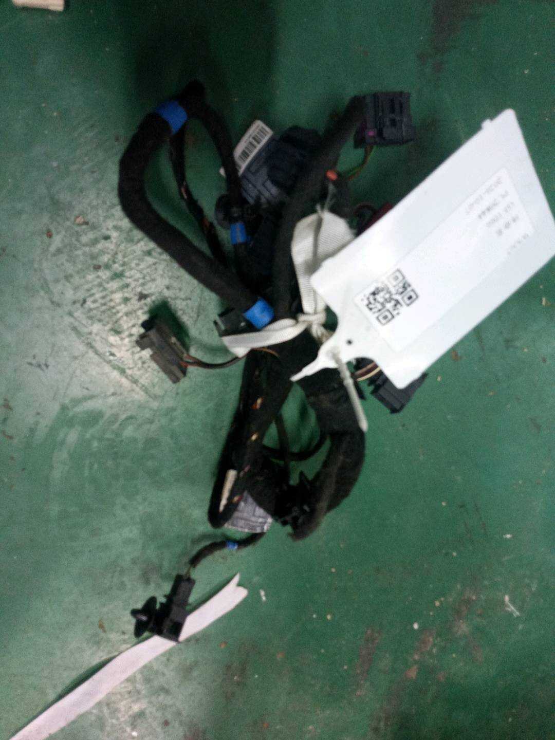 L4F0971384F 副驾驶员座椅底座线束