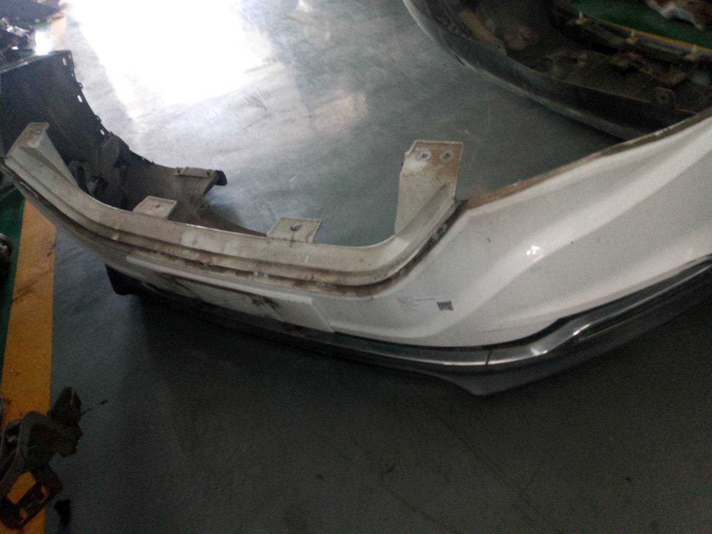 1BA050031E1 前保险杠皮