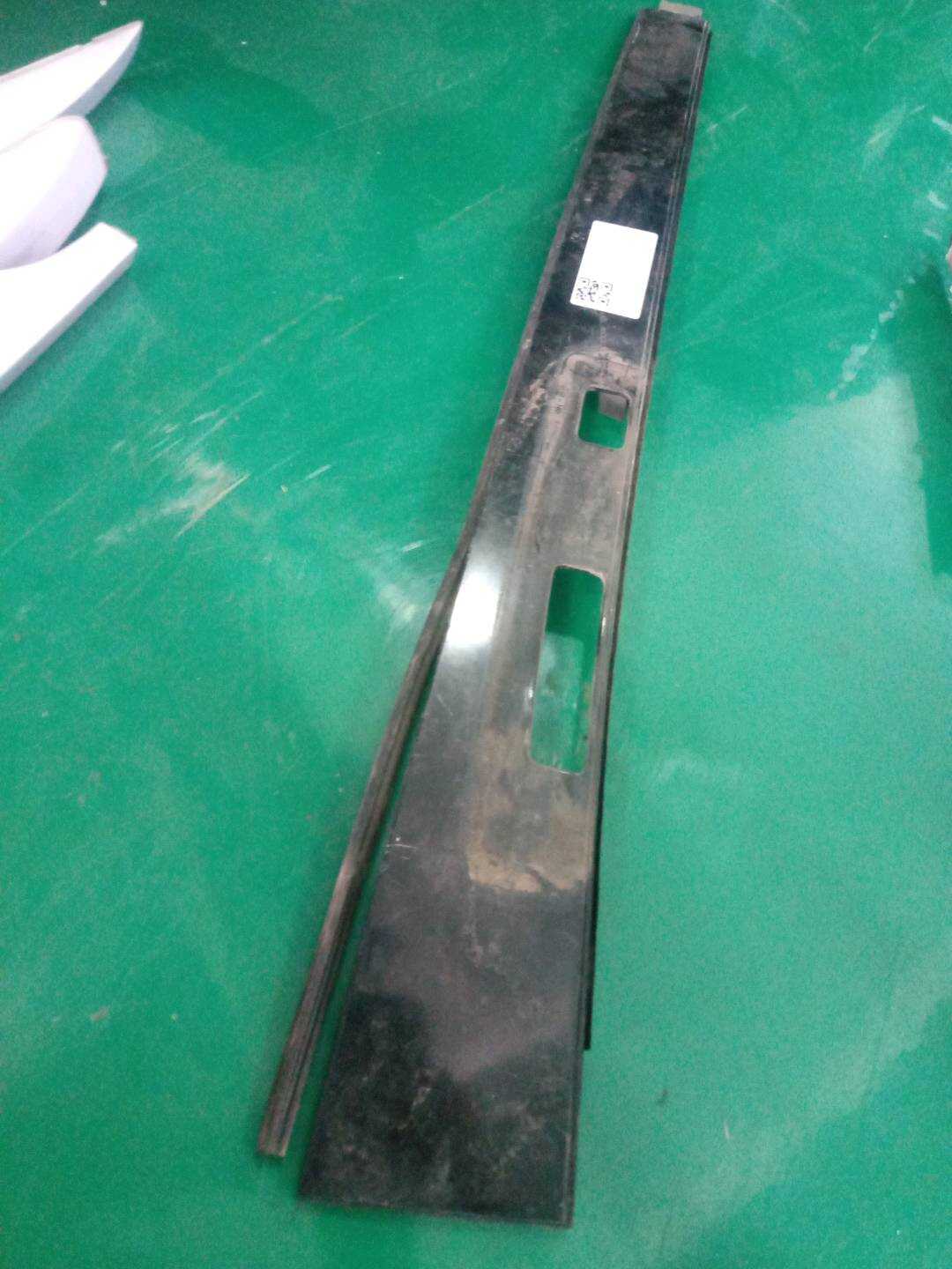 872312S510 车顶饰条(左前)