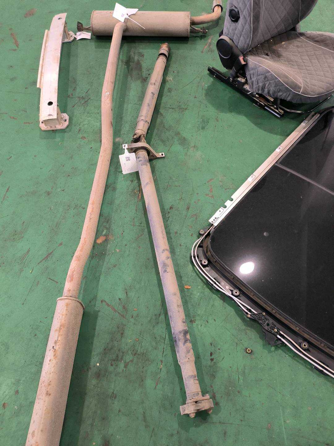 26109805431 传动轴(后)