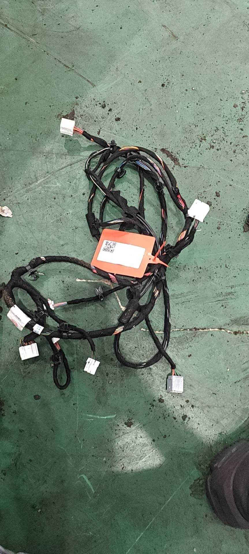 MEH4002800R 顶棚线束