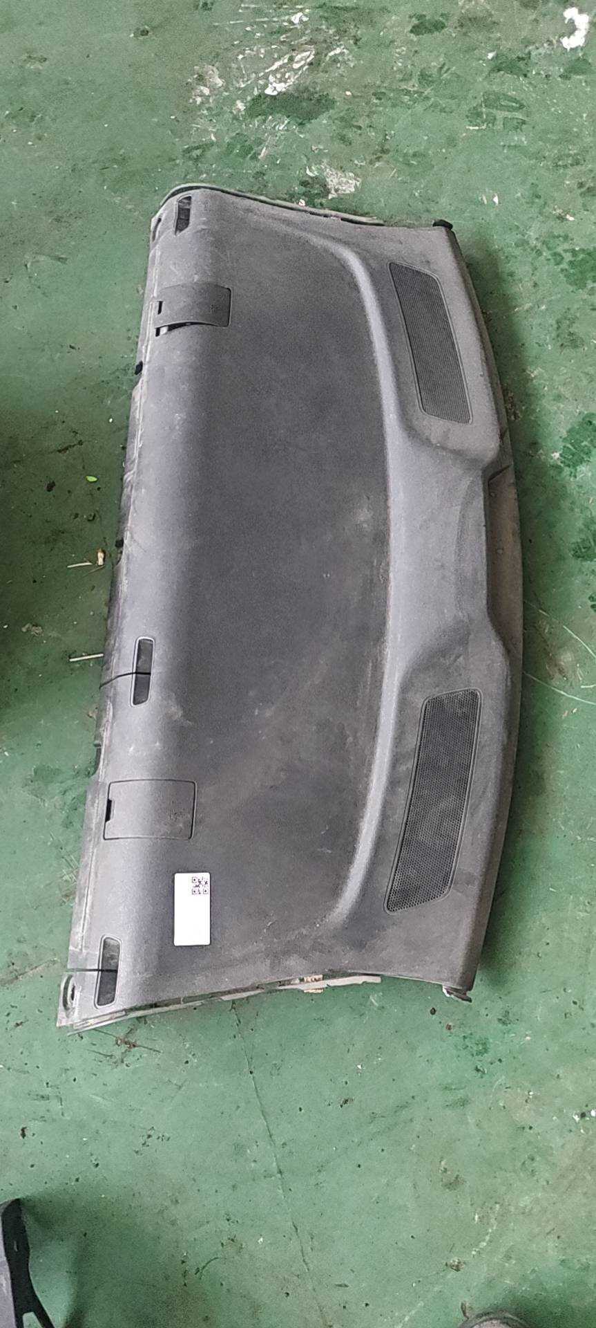 18D863413J 后窗台饰板