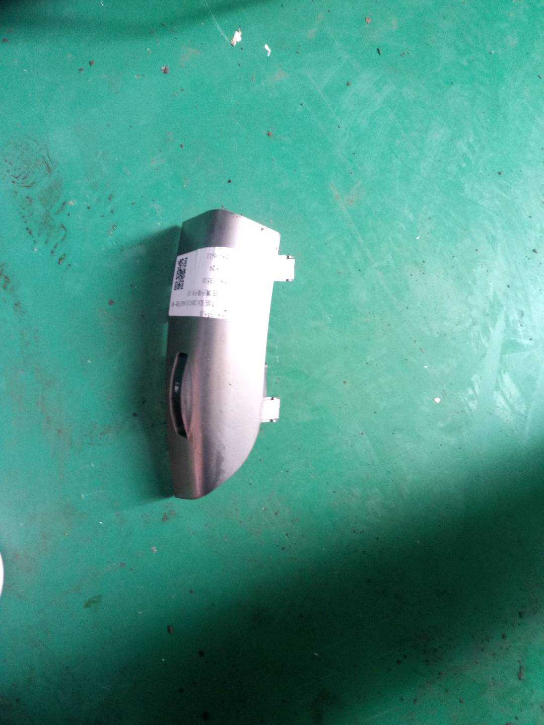 9358003510 后门玻璃升降开关(右)