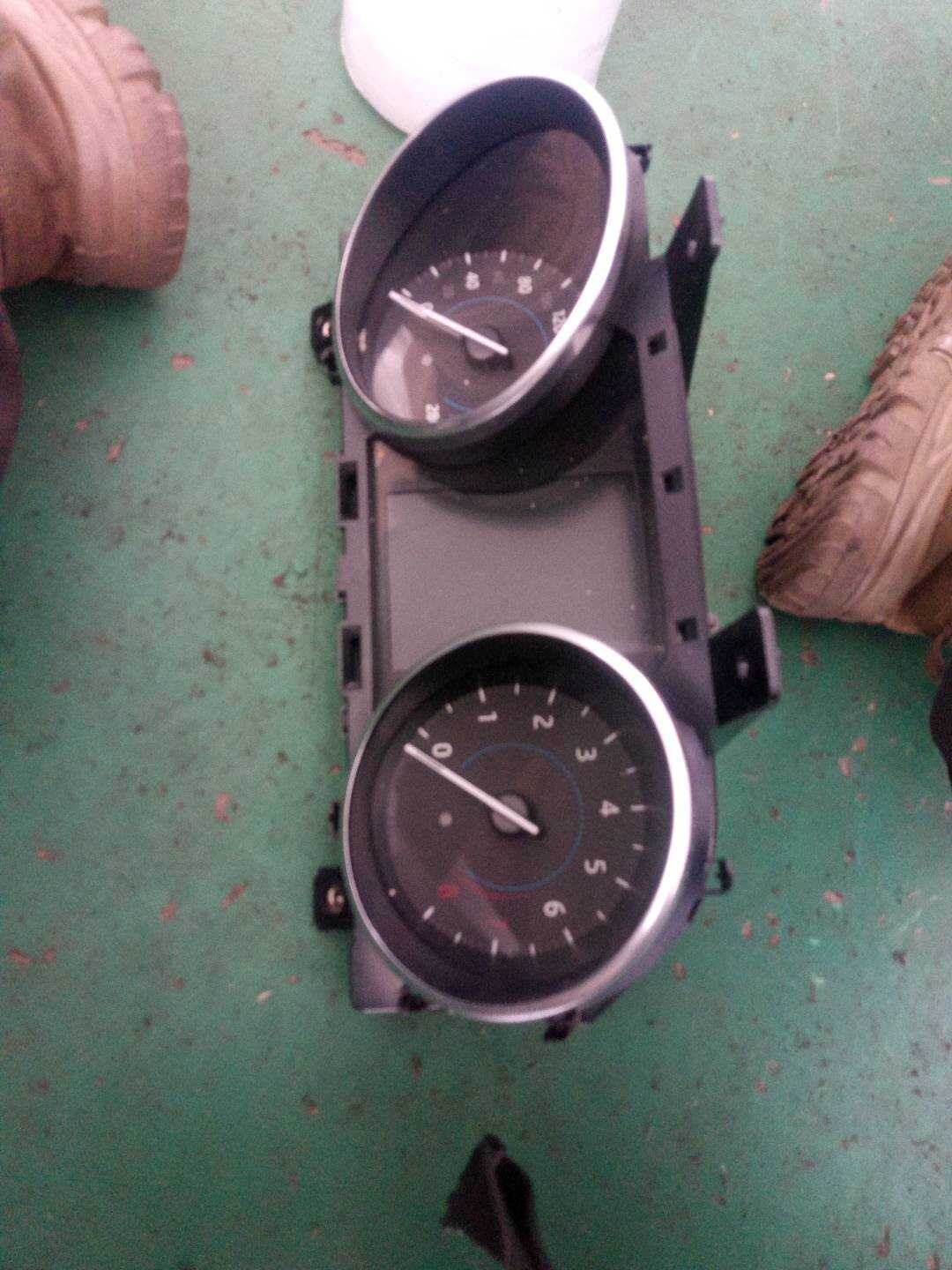 T4A1890 组合仪表总成