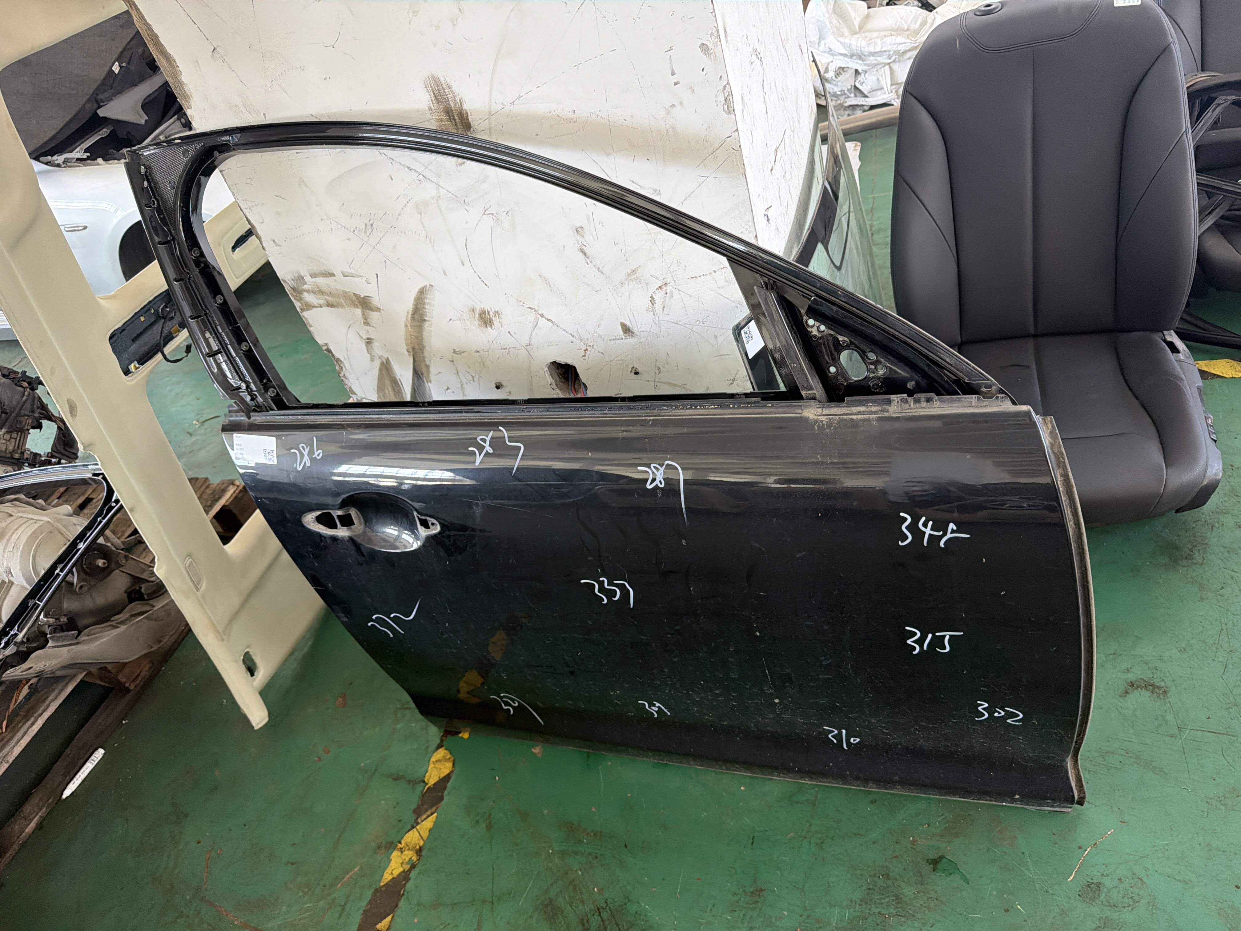 C2D1160 Front Door Shell, Right