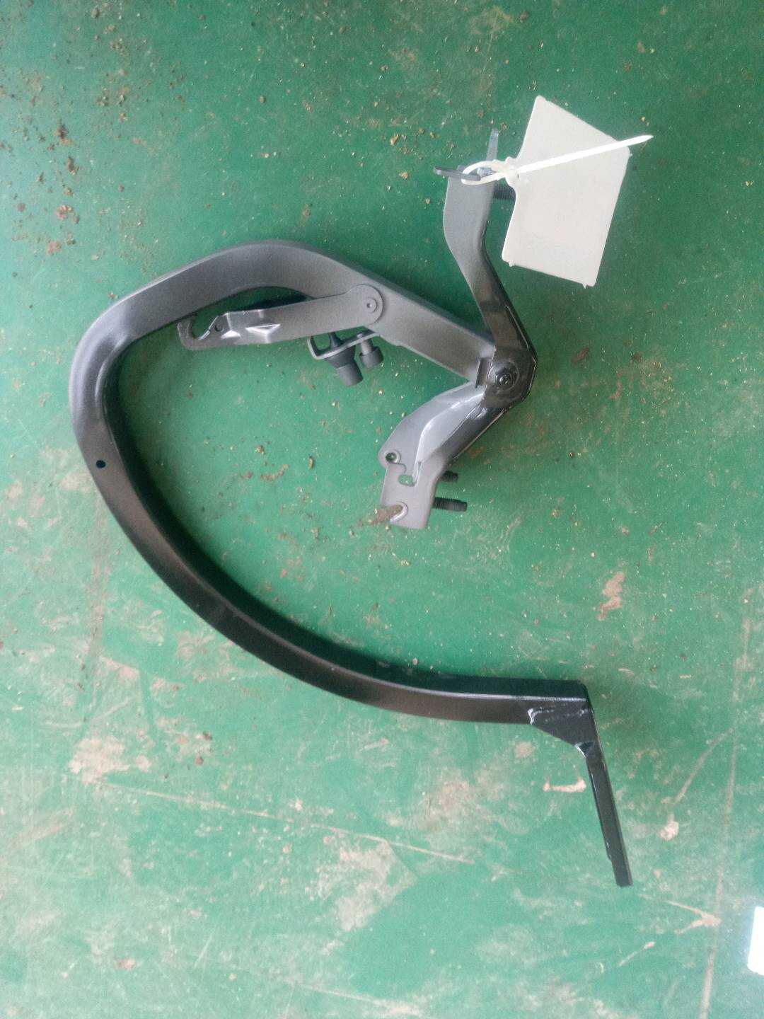 GR2BF42700AG Trunk Lid Hinge, Right