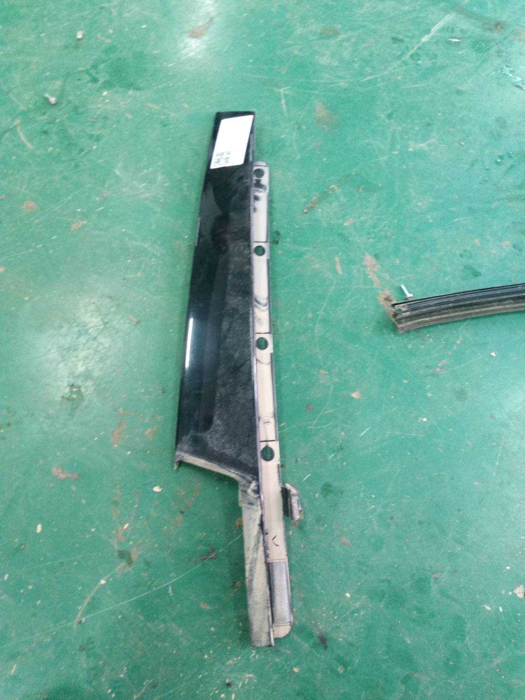 51337349652 Front Door Window Frame Outer Trim, Rear Right