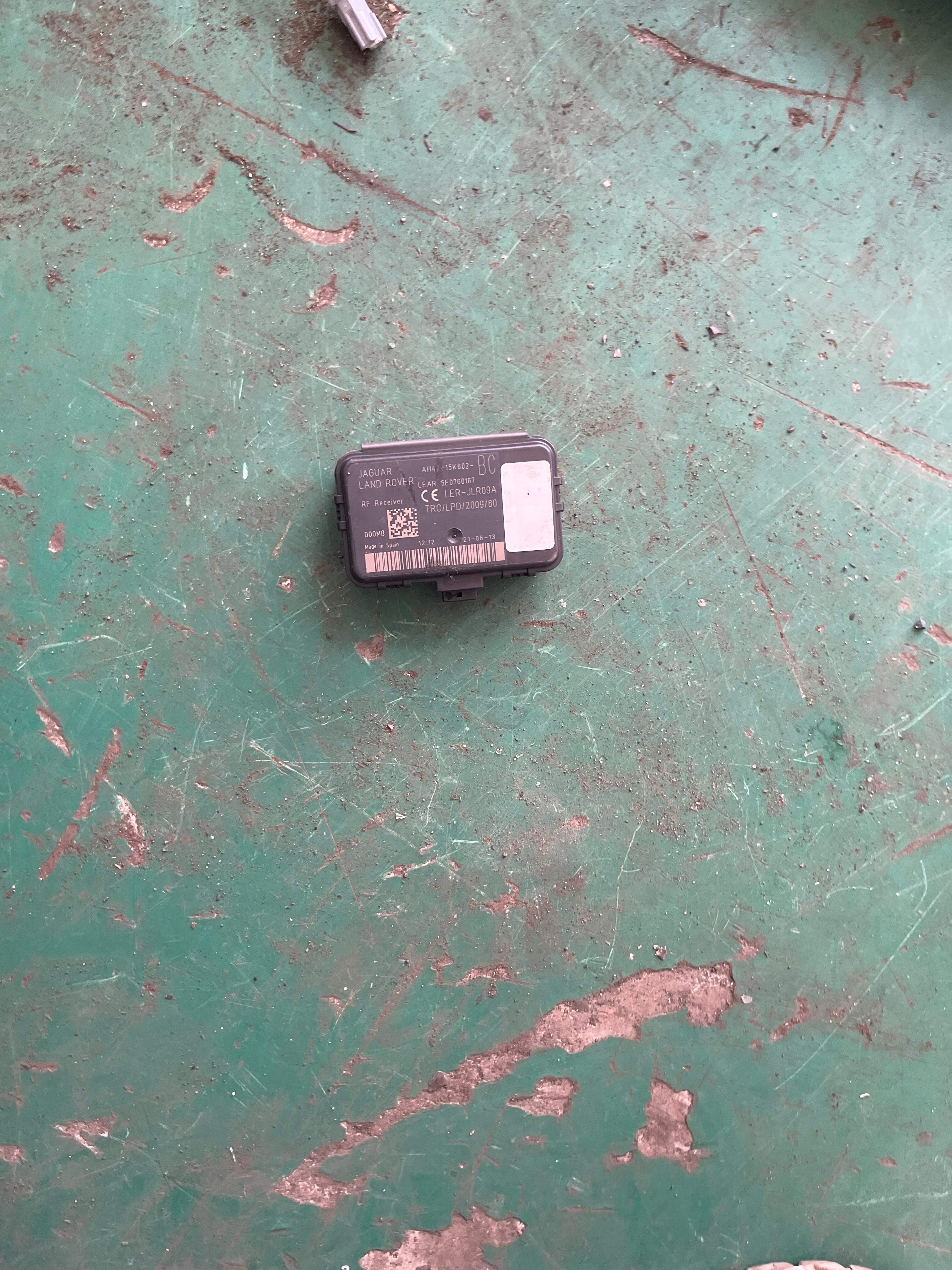 LR012398 门锁遥控器接收器