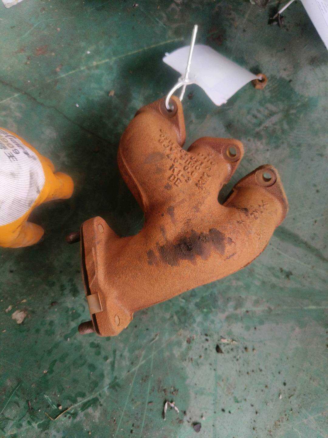 95811113000 排气歧管（左）