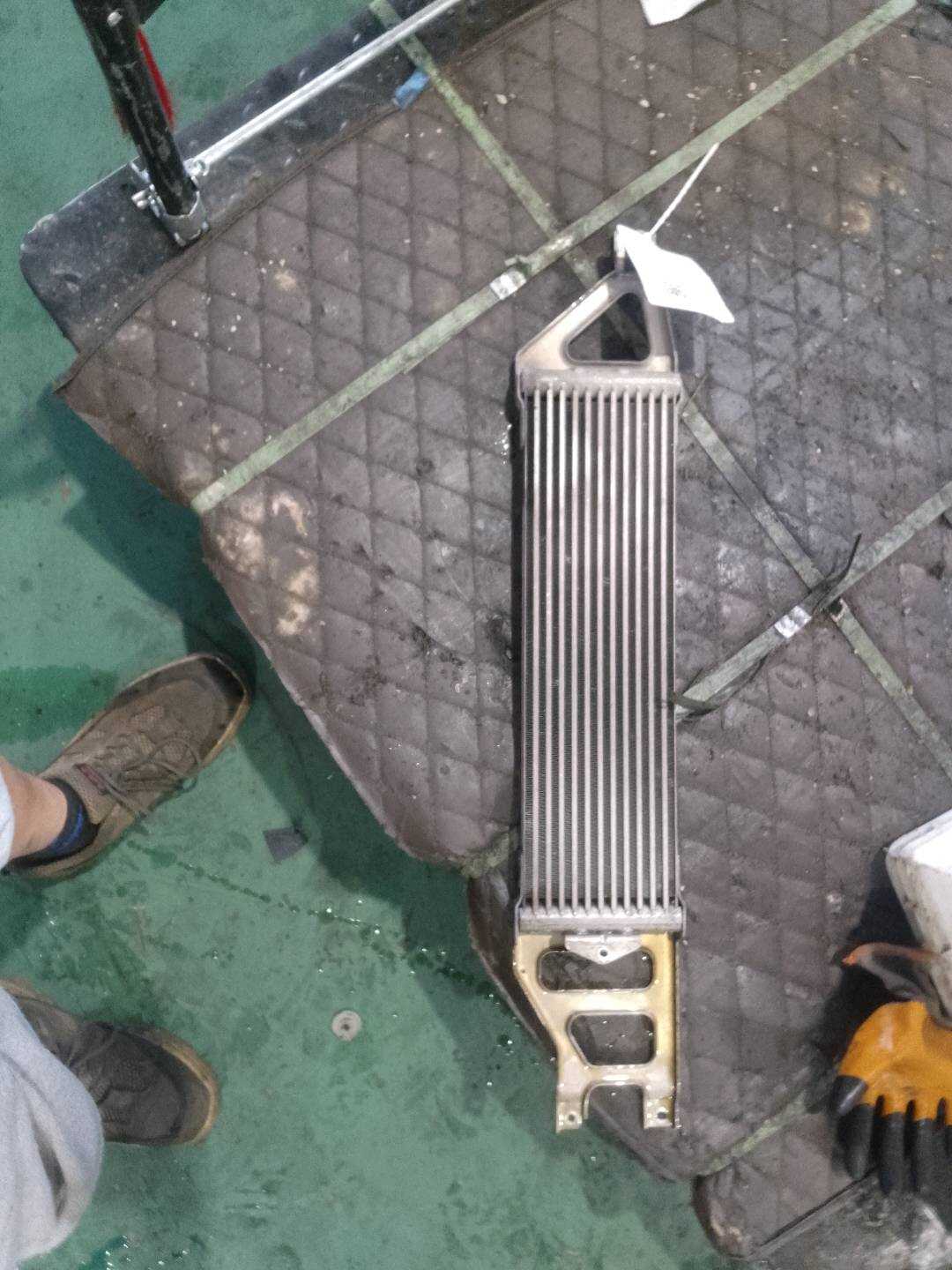 A1695000600 变速器油冷却器